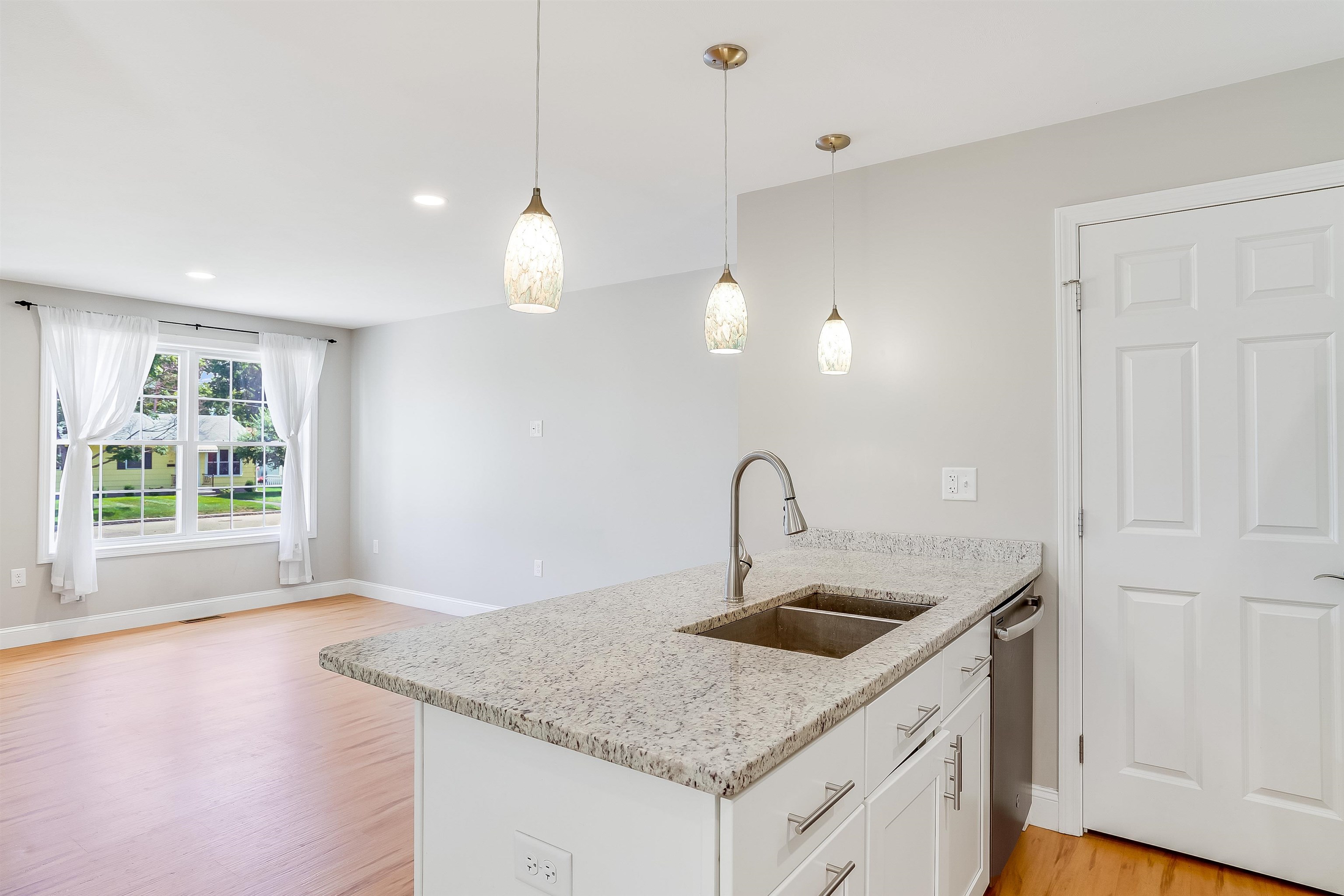 502 Youville Street Property Photo 6