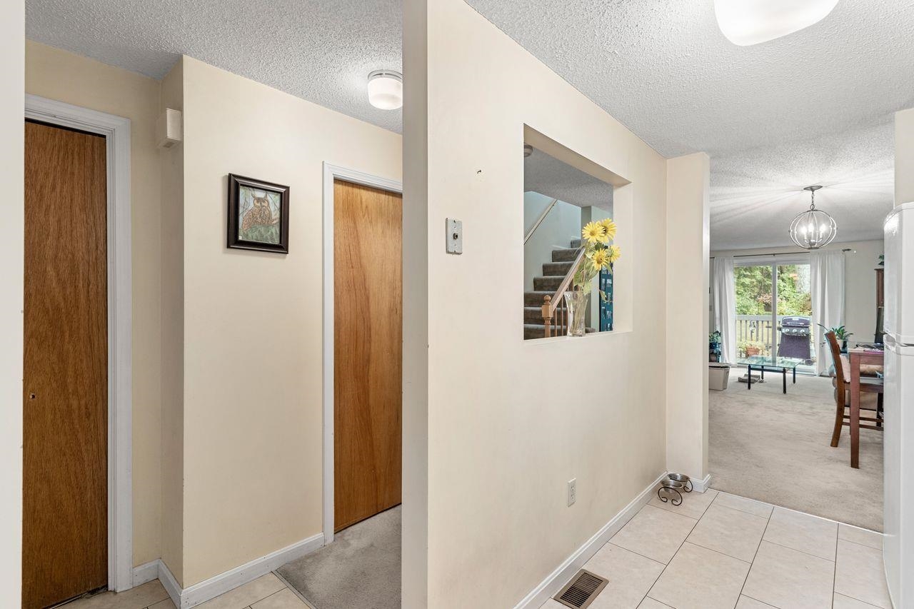 723 Fox Hollow Drive Property Photo 12