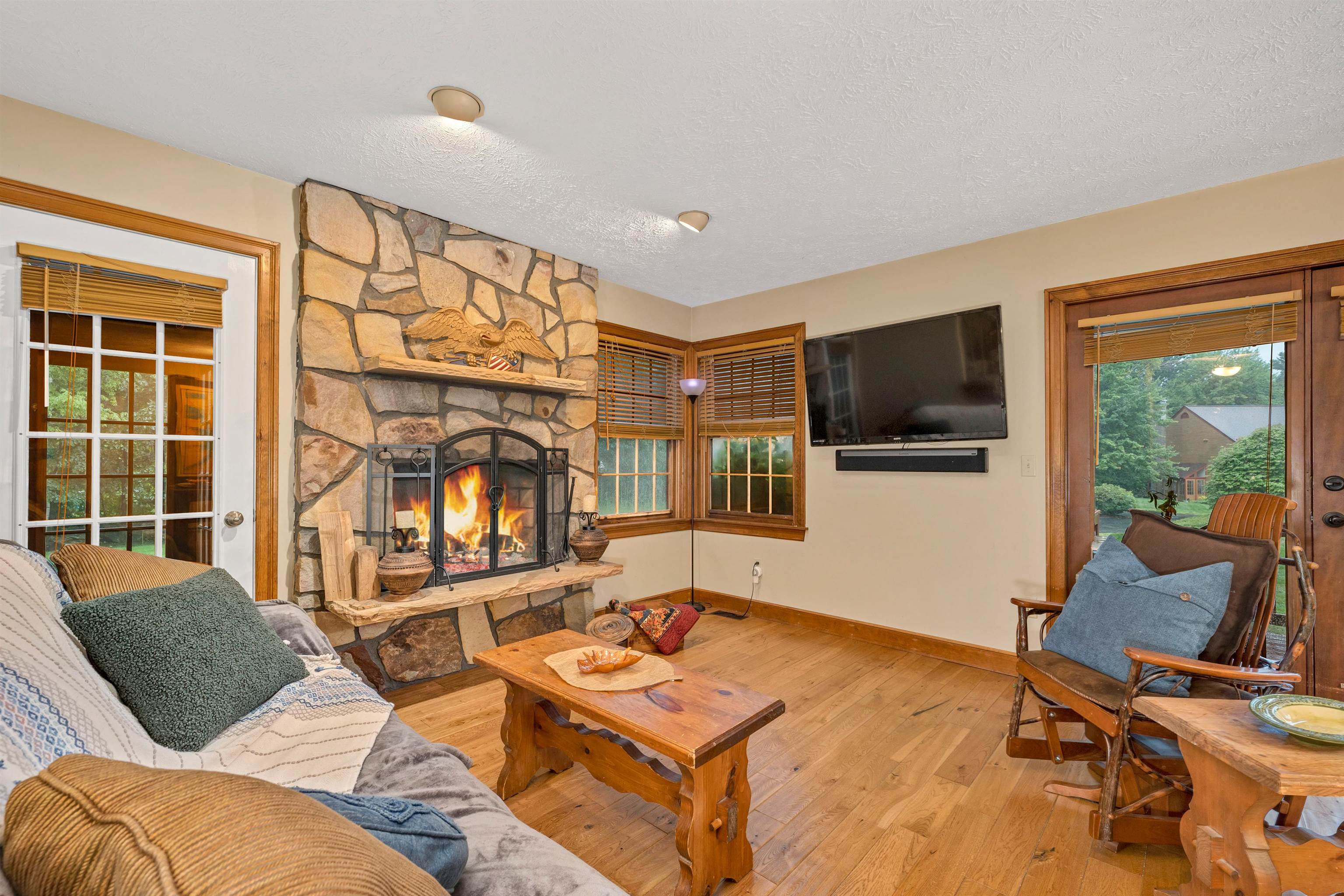 240 Franklin Street Property Photo 16