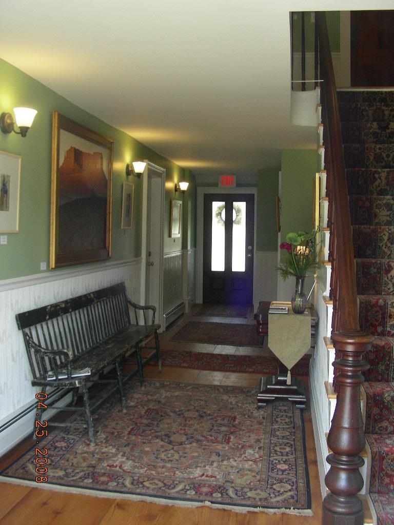 51 East Main Street Property Photo 4
