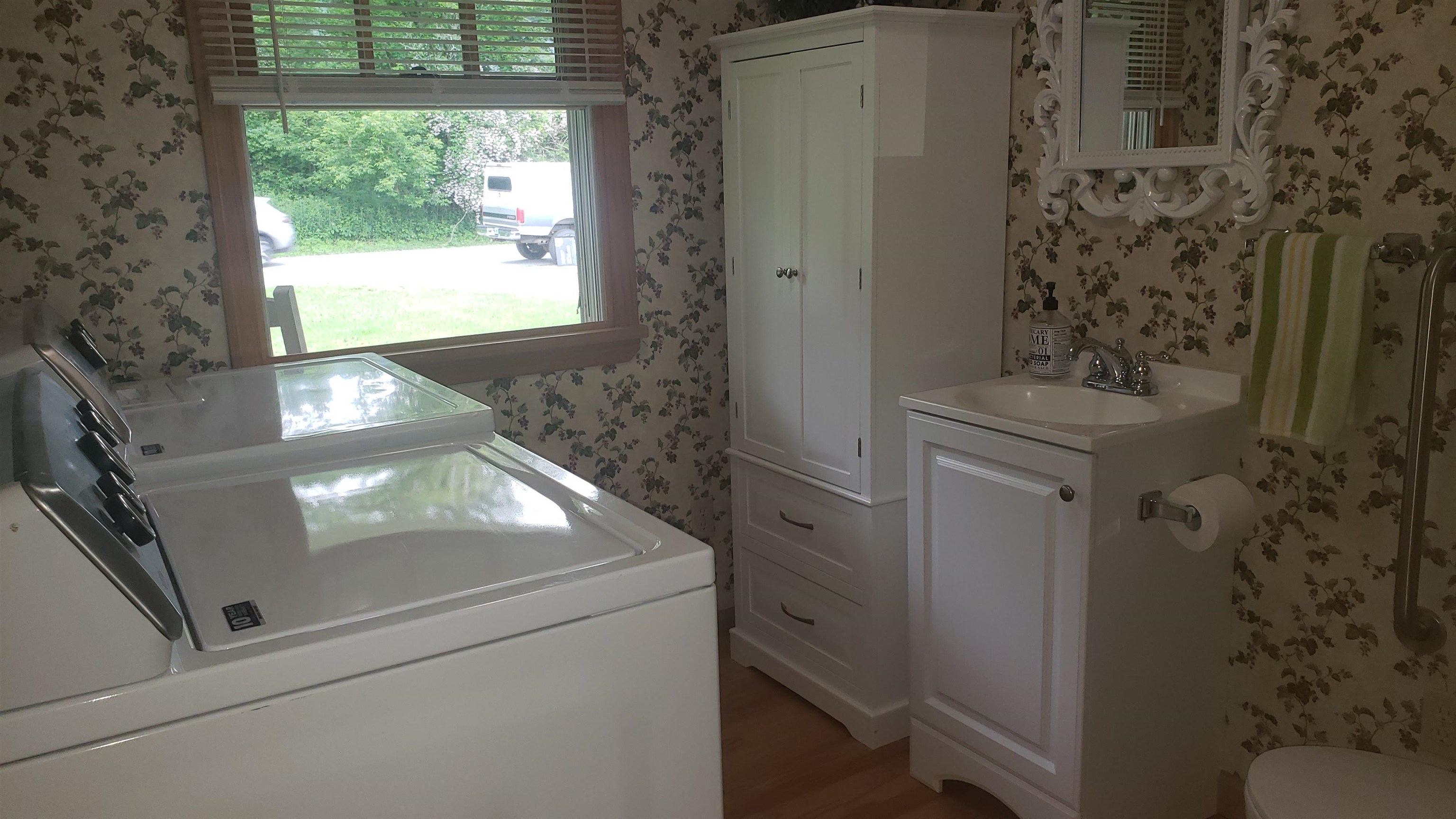 222 Creek Road Property Photo 9