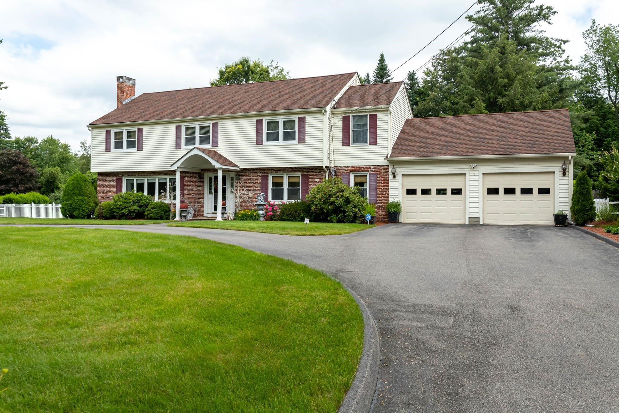 123 Baboosic Lake Road Property Photo 1