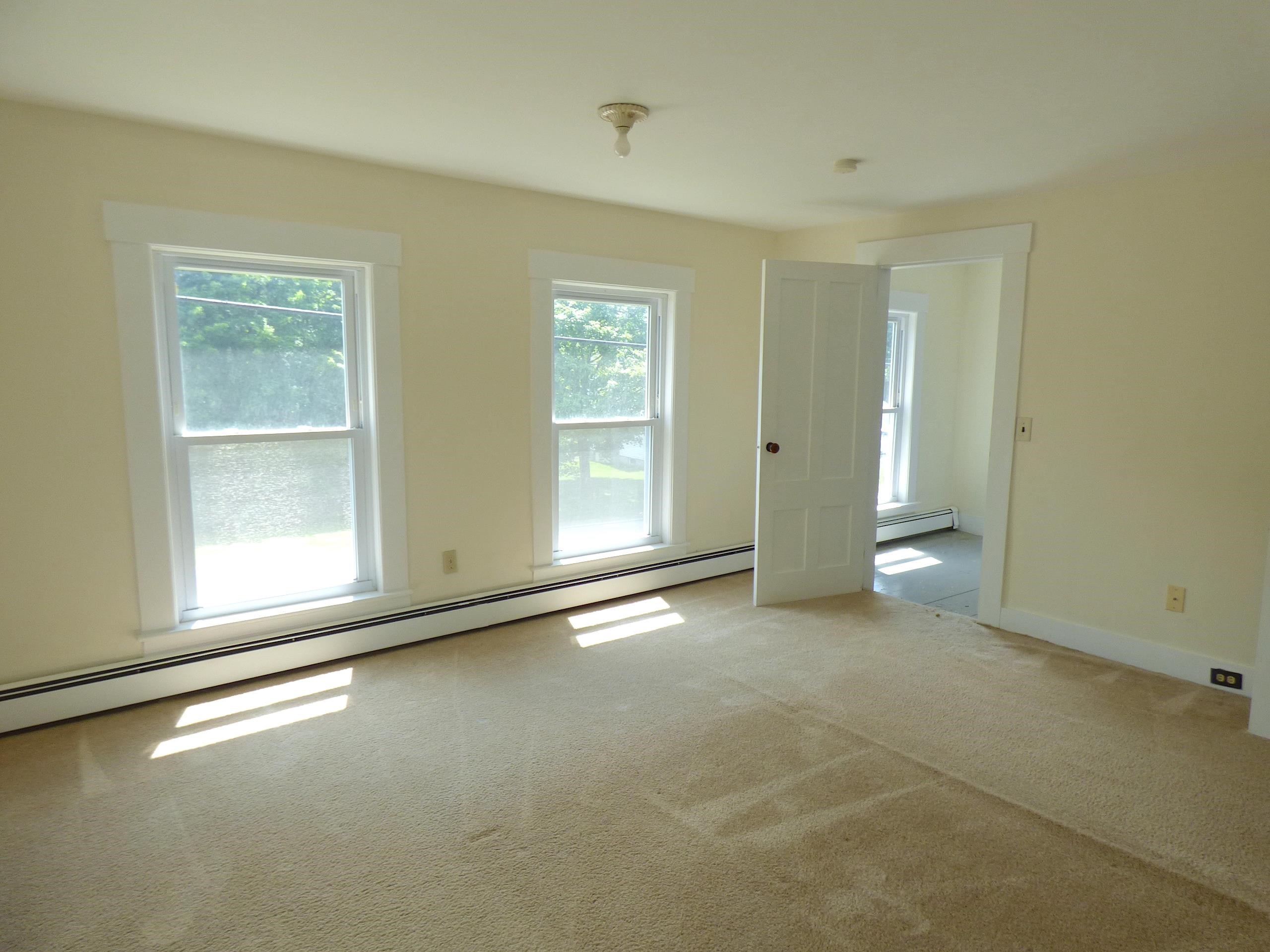 88 W Main Street Property Photo 16