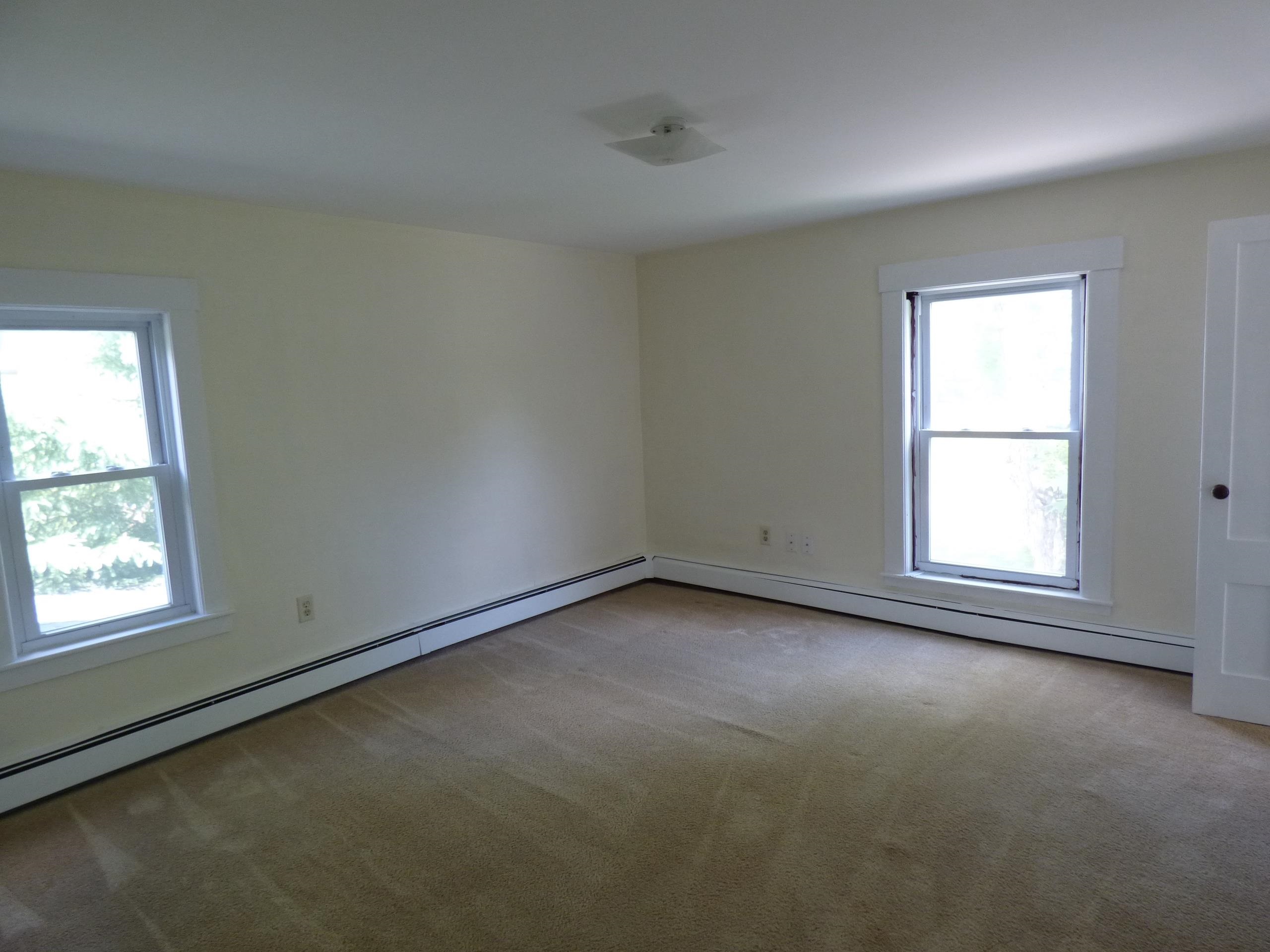 88 W Main Street Property Photo 18