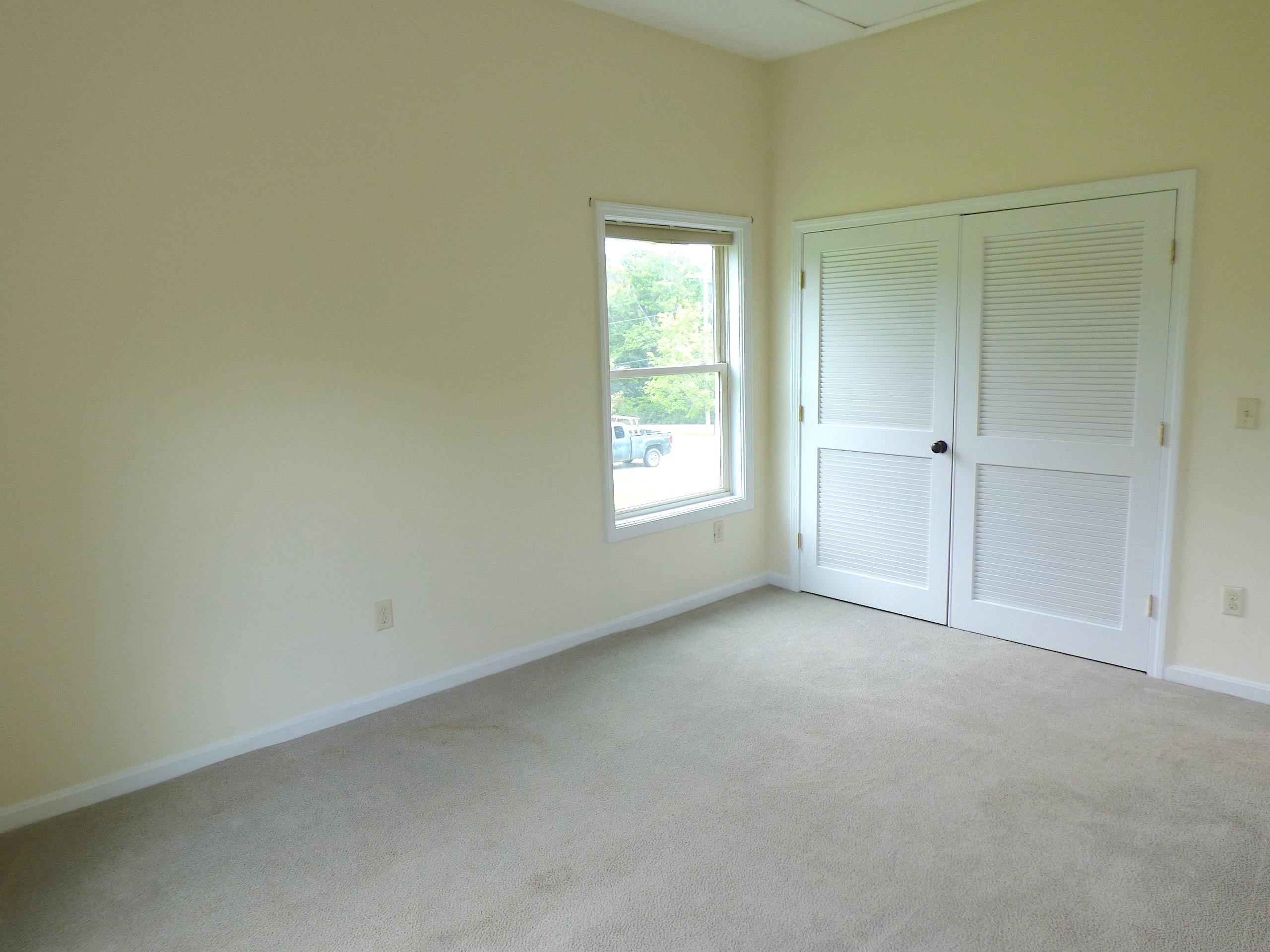 88 W Main Street Property Photo 33