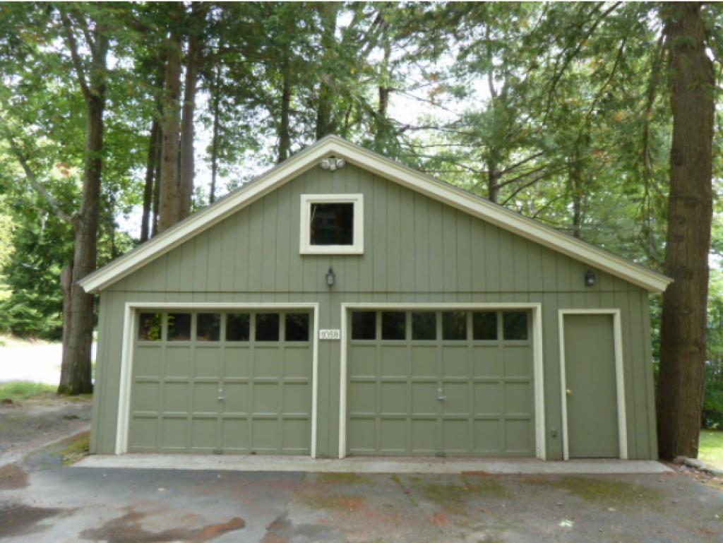 1058 Lake Avenue Property Photo 2