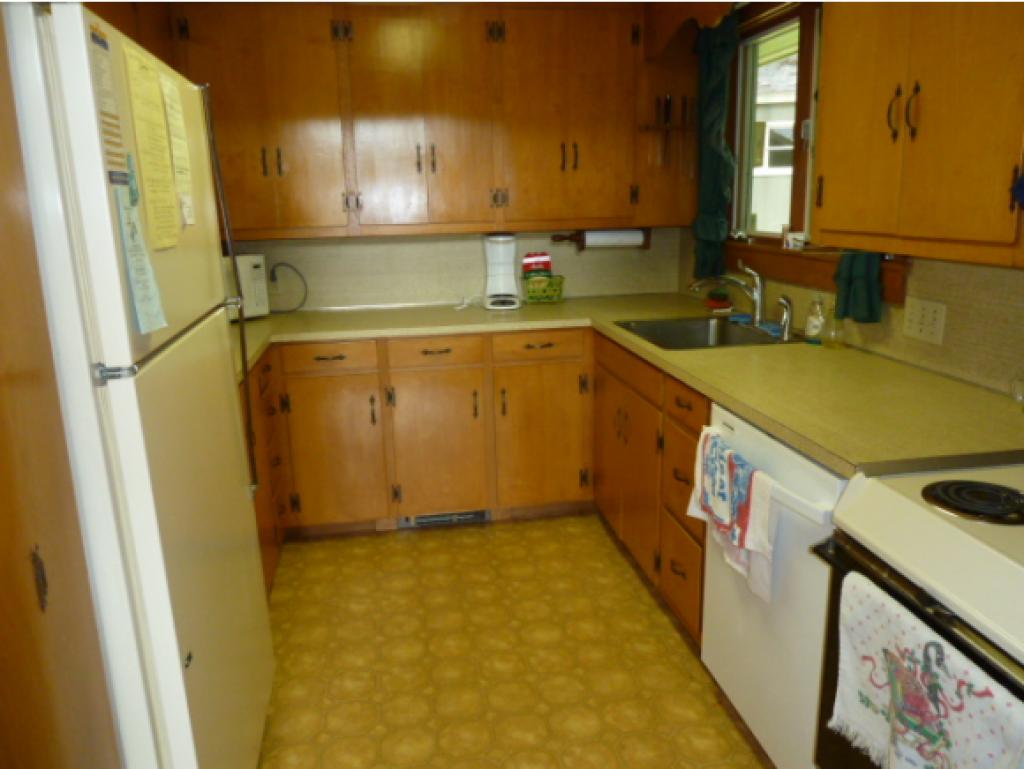 1058 Lake Avenue Property Photo 4