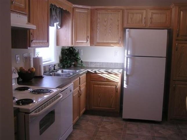 8 John Drive Property Photo 2
