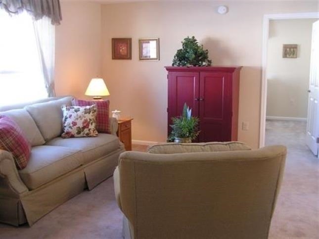 8 John Drive Property Photo 4