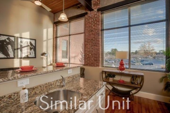 222 West Street Property Photo 6