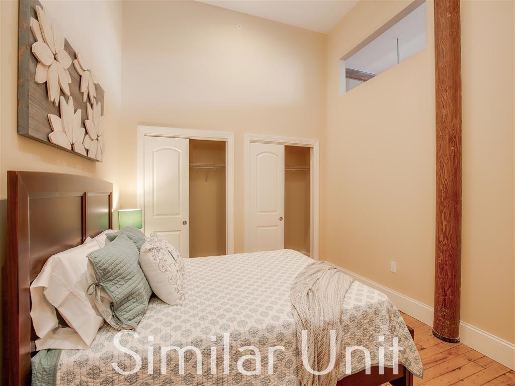 222 West Street Property Photo 8