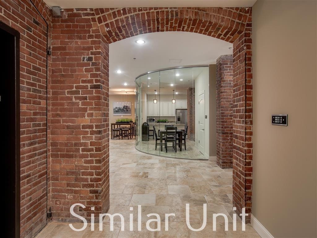 222 West Street Property Photo 14