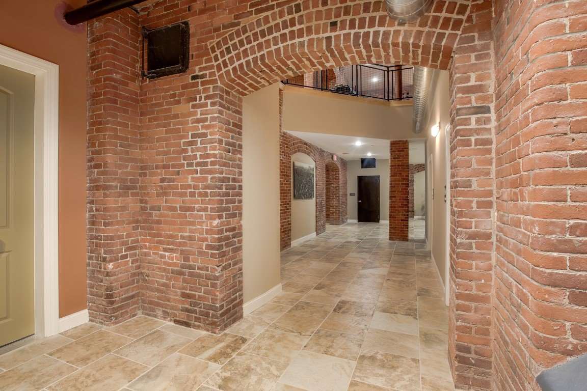 222 West Street Property Photo 24
