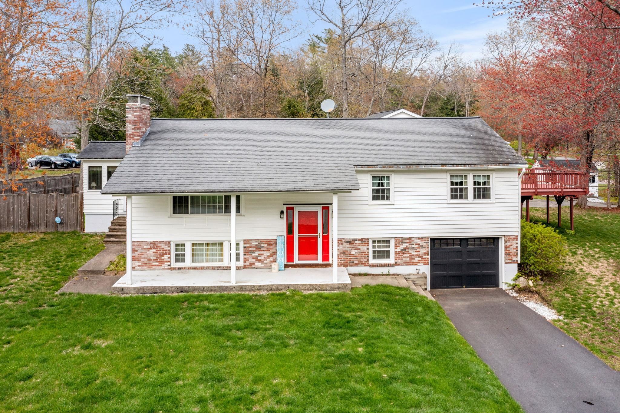 30 Currier Road Property Photo 1