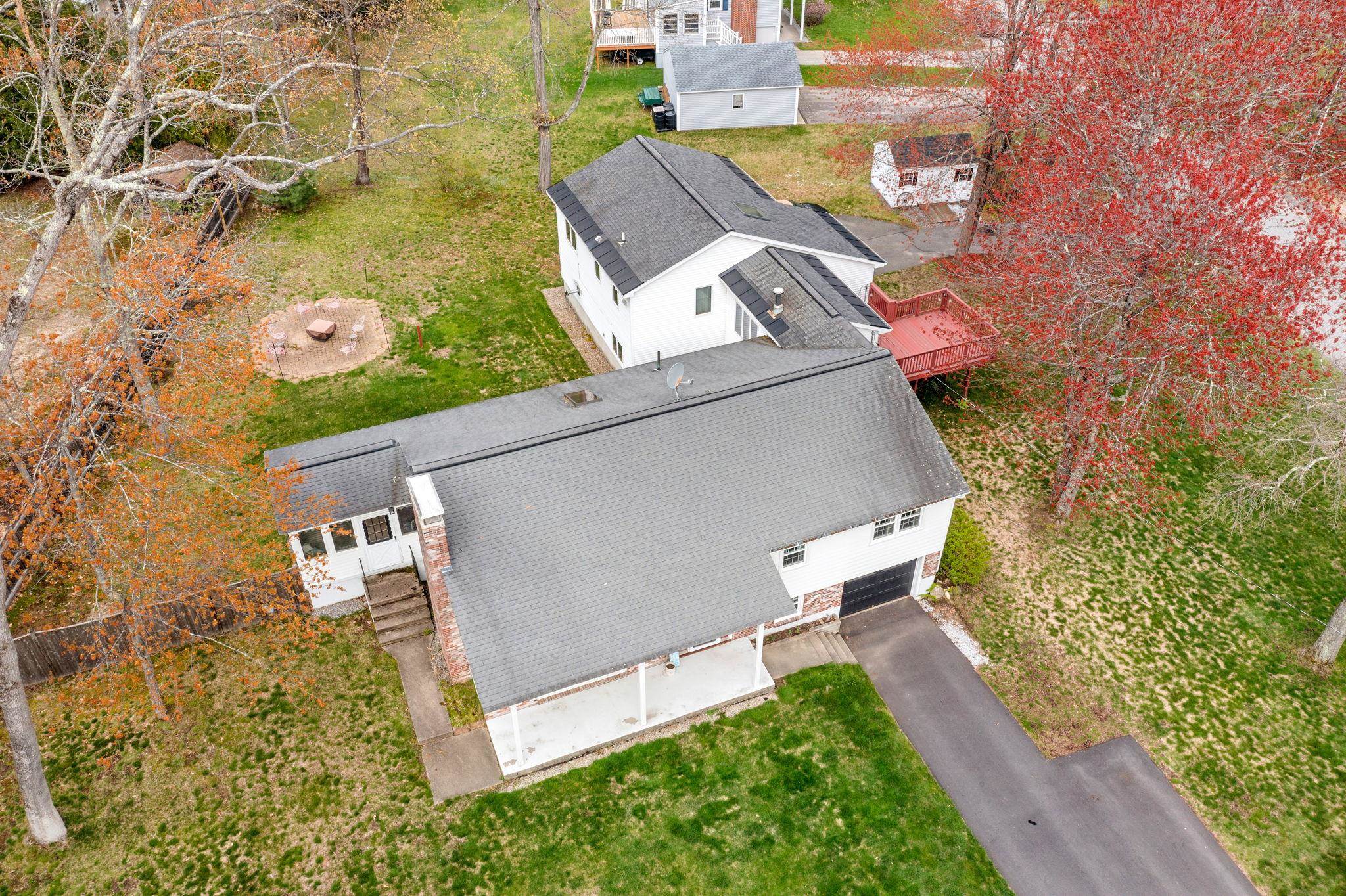 30 Currier Road Property Photo 2
