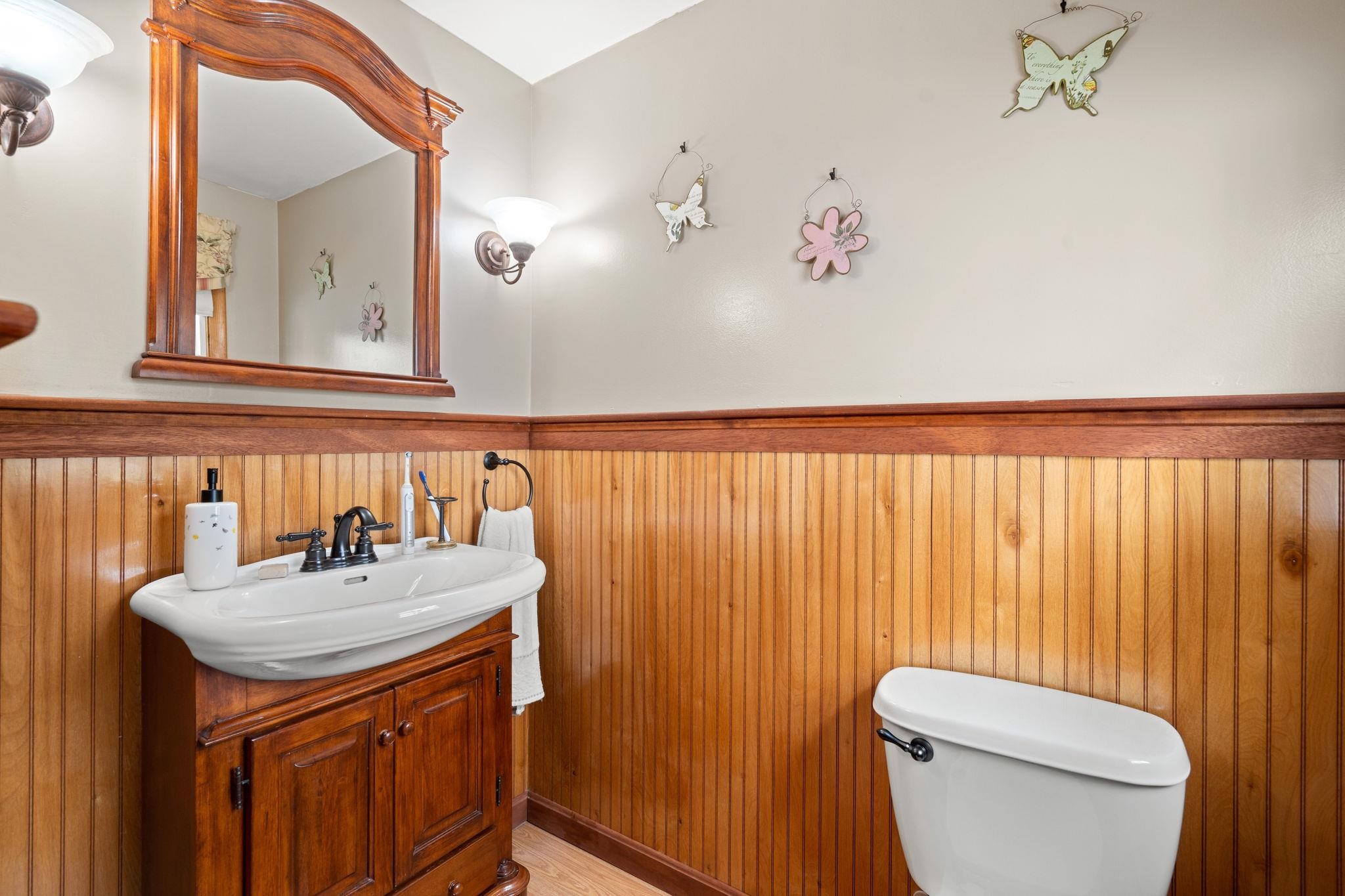 30 Currier Road Property Photo 14