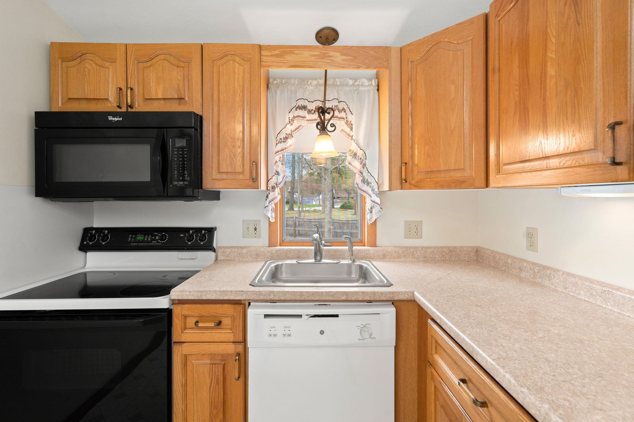 30 Currier Road Property Photo 22