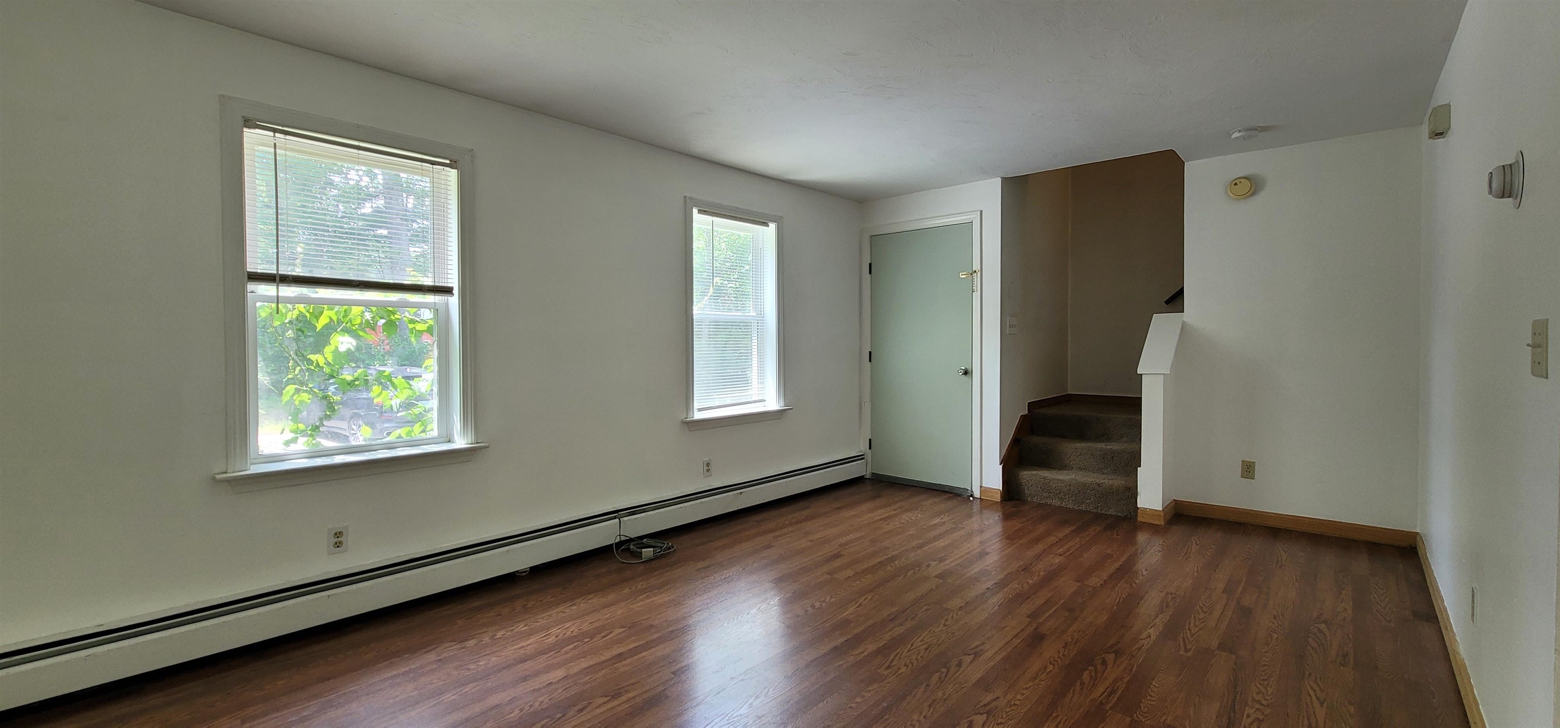 406 Peacham Road Property Photo 4