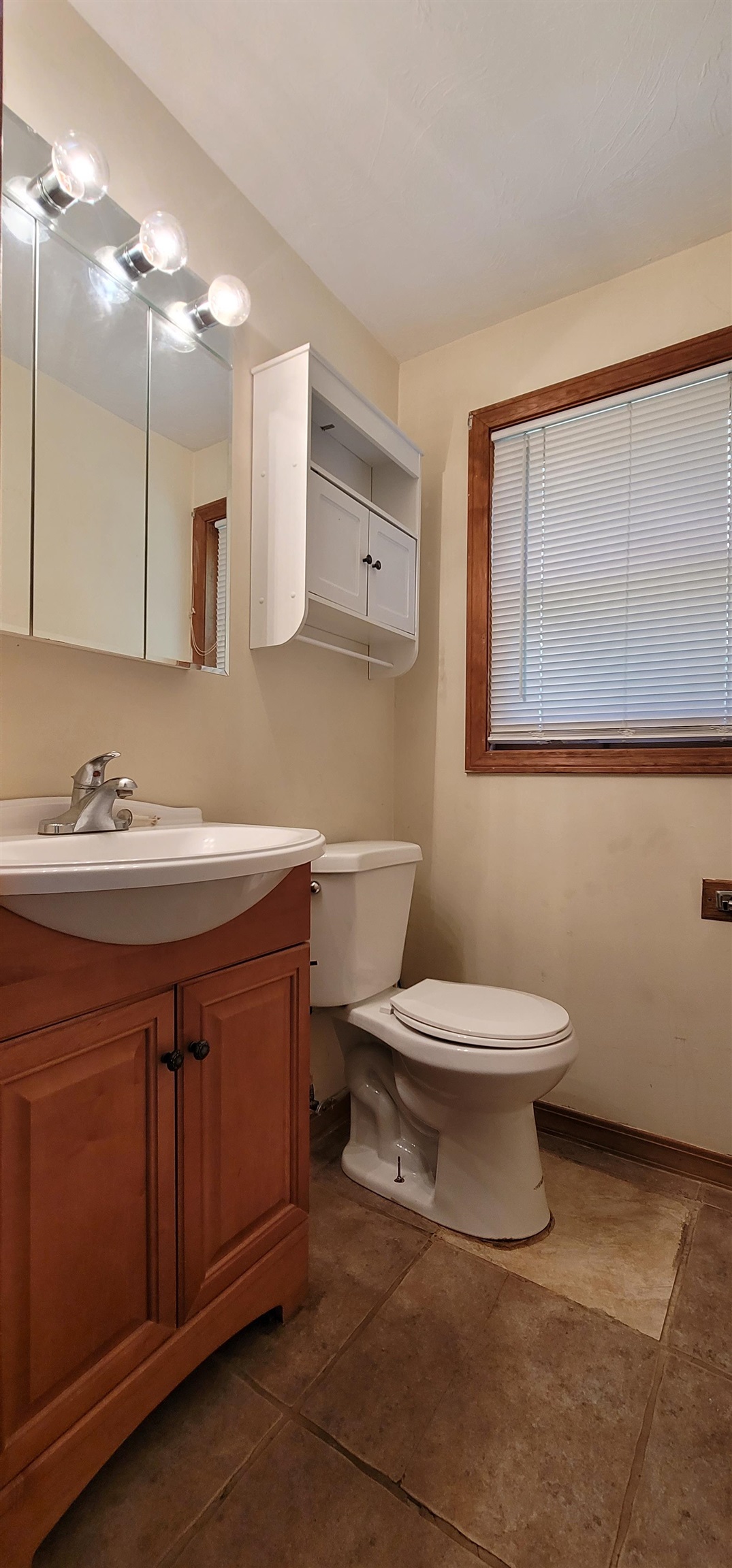 406 Peacham Road Property Photo 8
