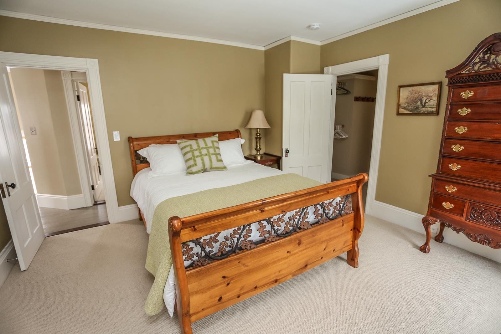 1085 Union Street Property Photo 20