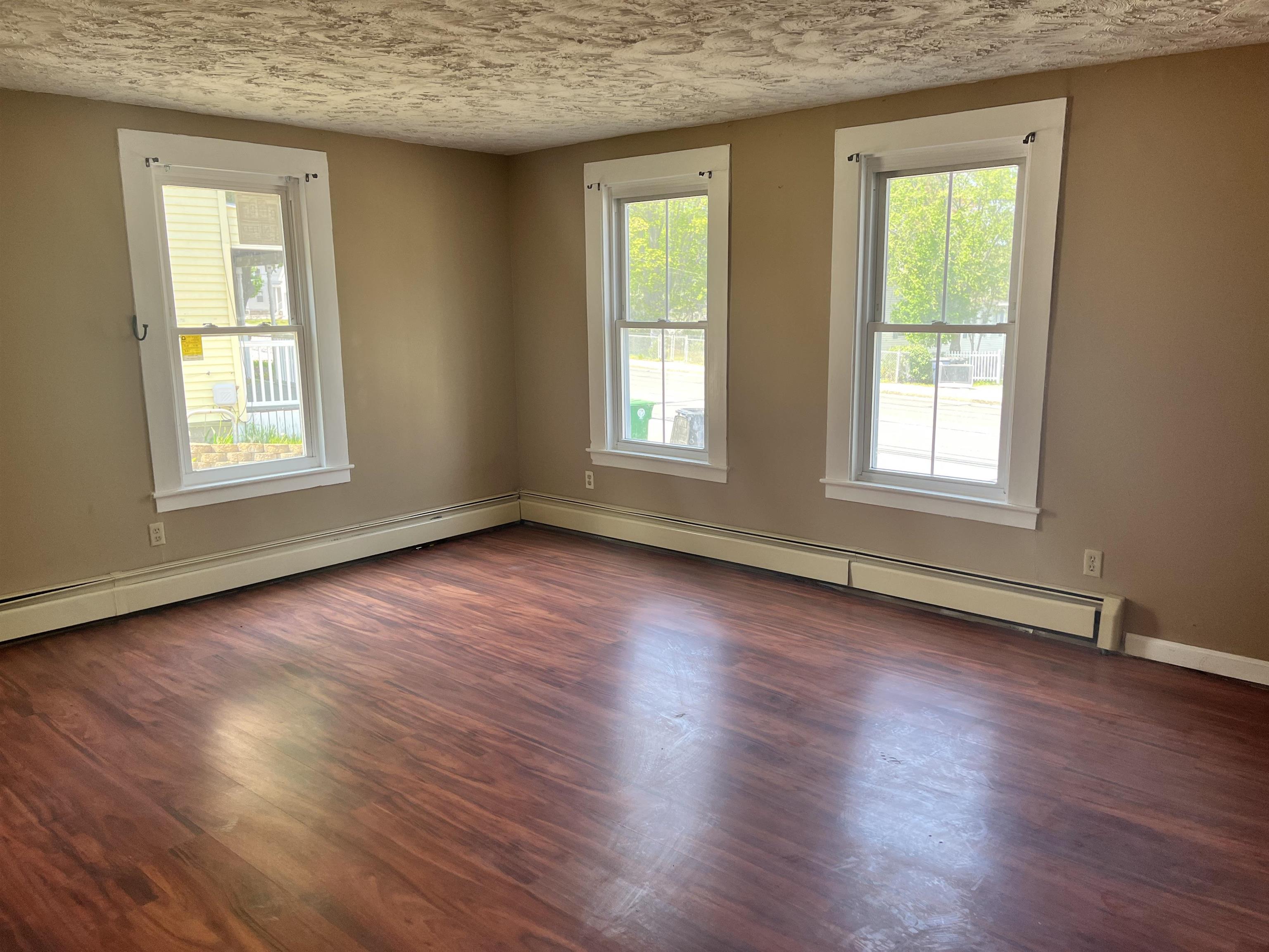 46 Amherst Street Property Photo 5