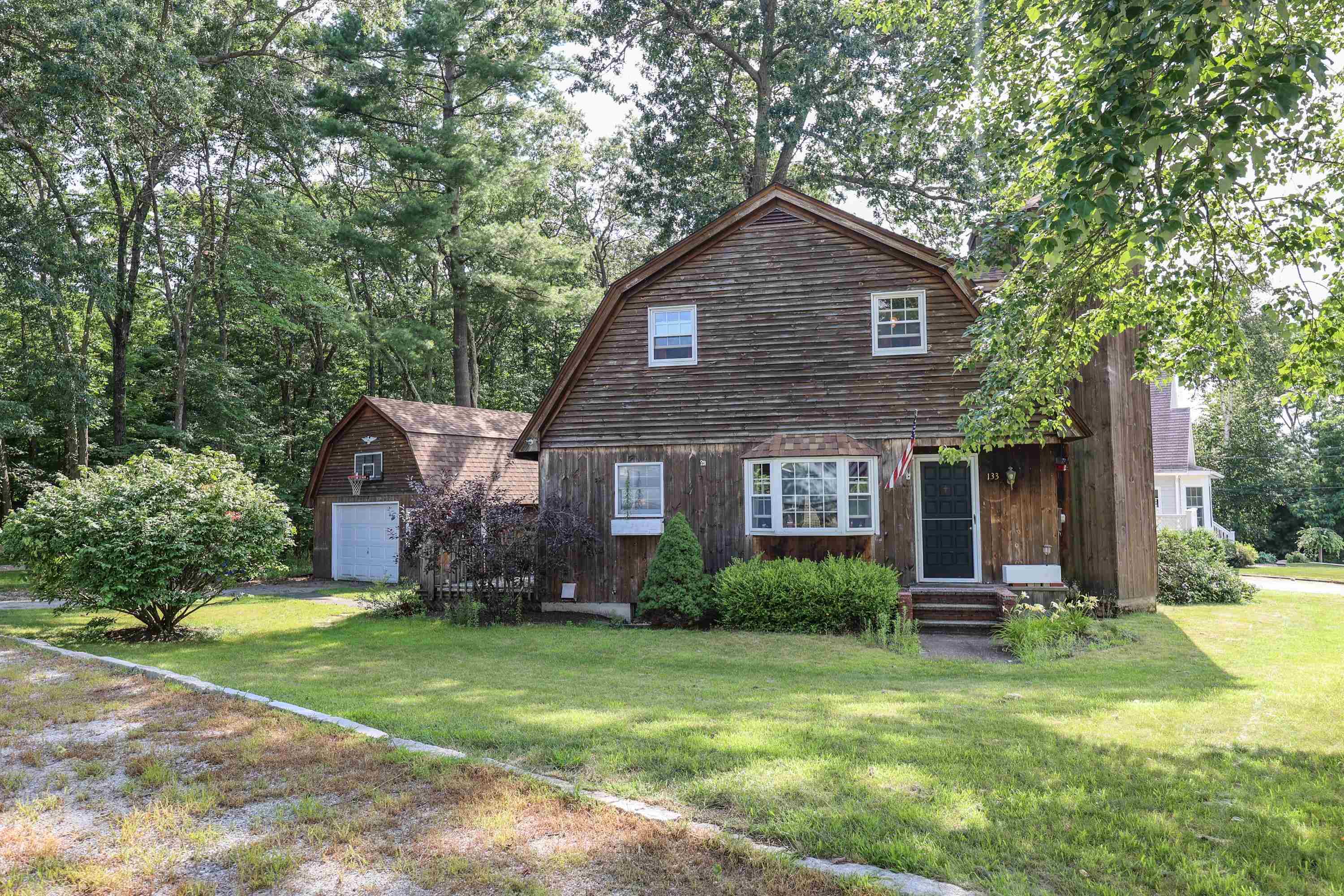 133 Gold Street Property Photo 2