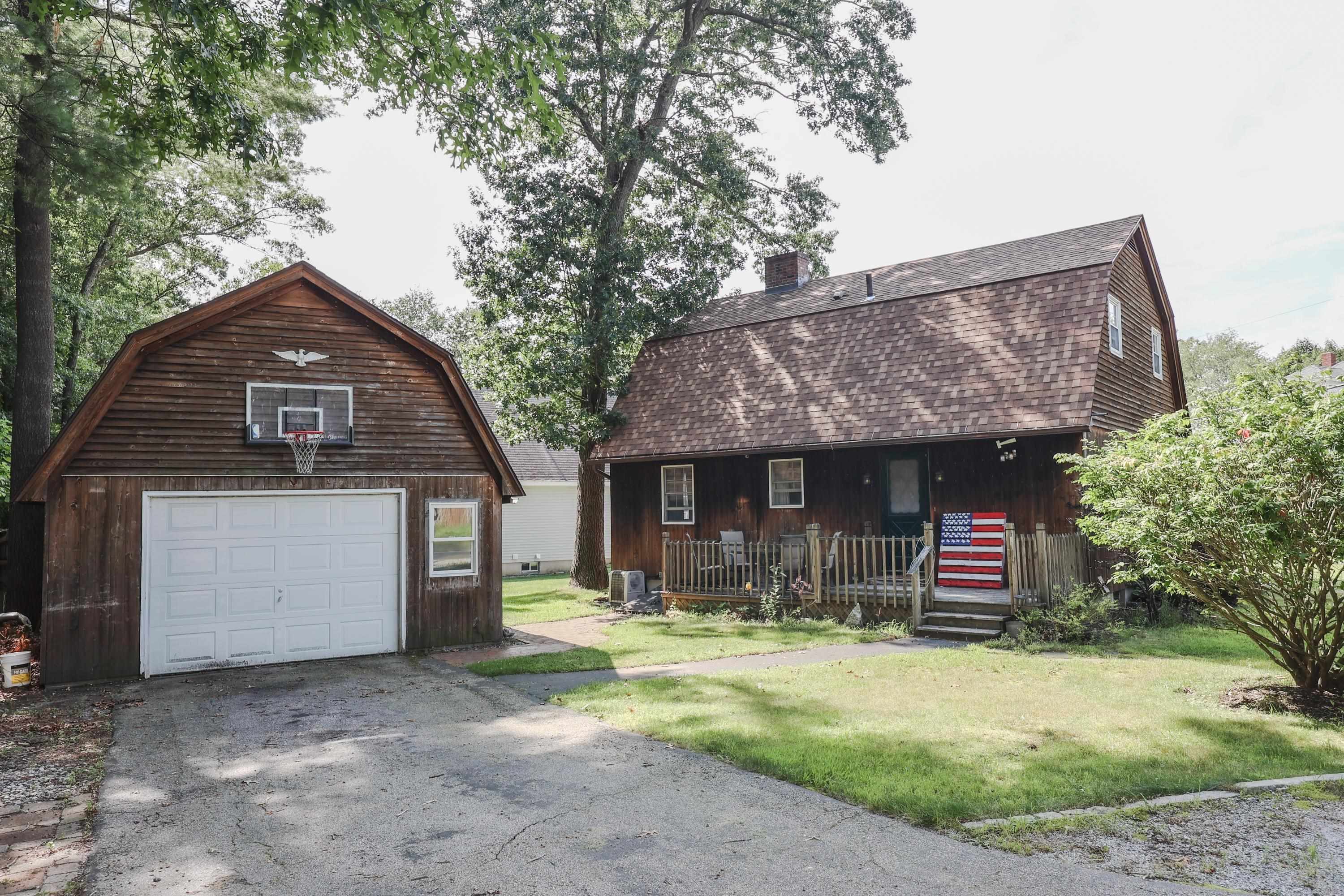 133 Gold Street Property Photo 4