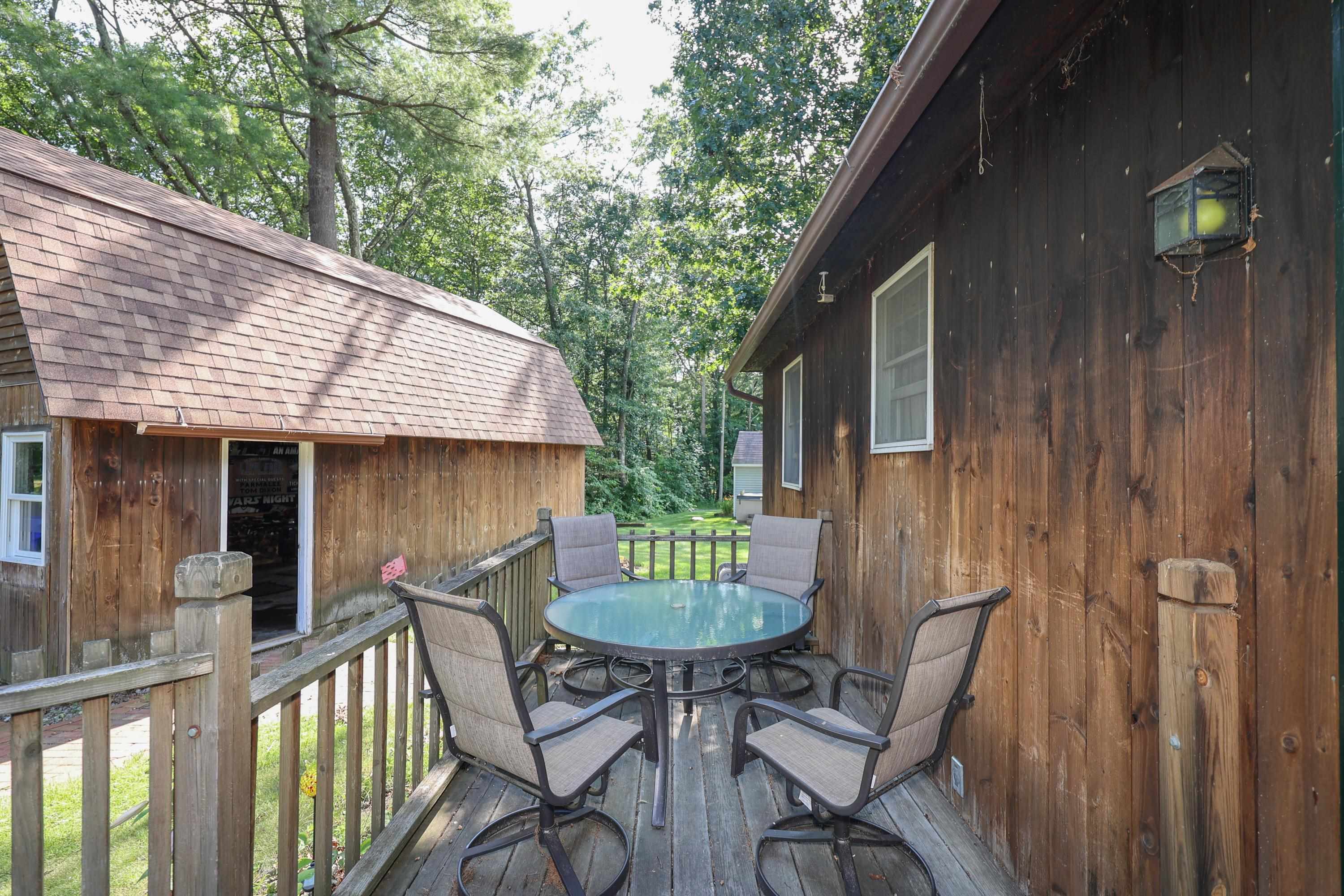 133 Gold Street Property Photo 7