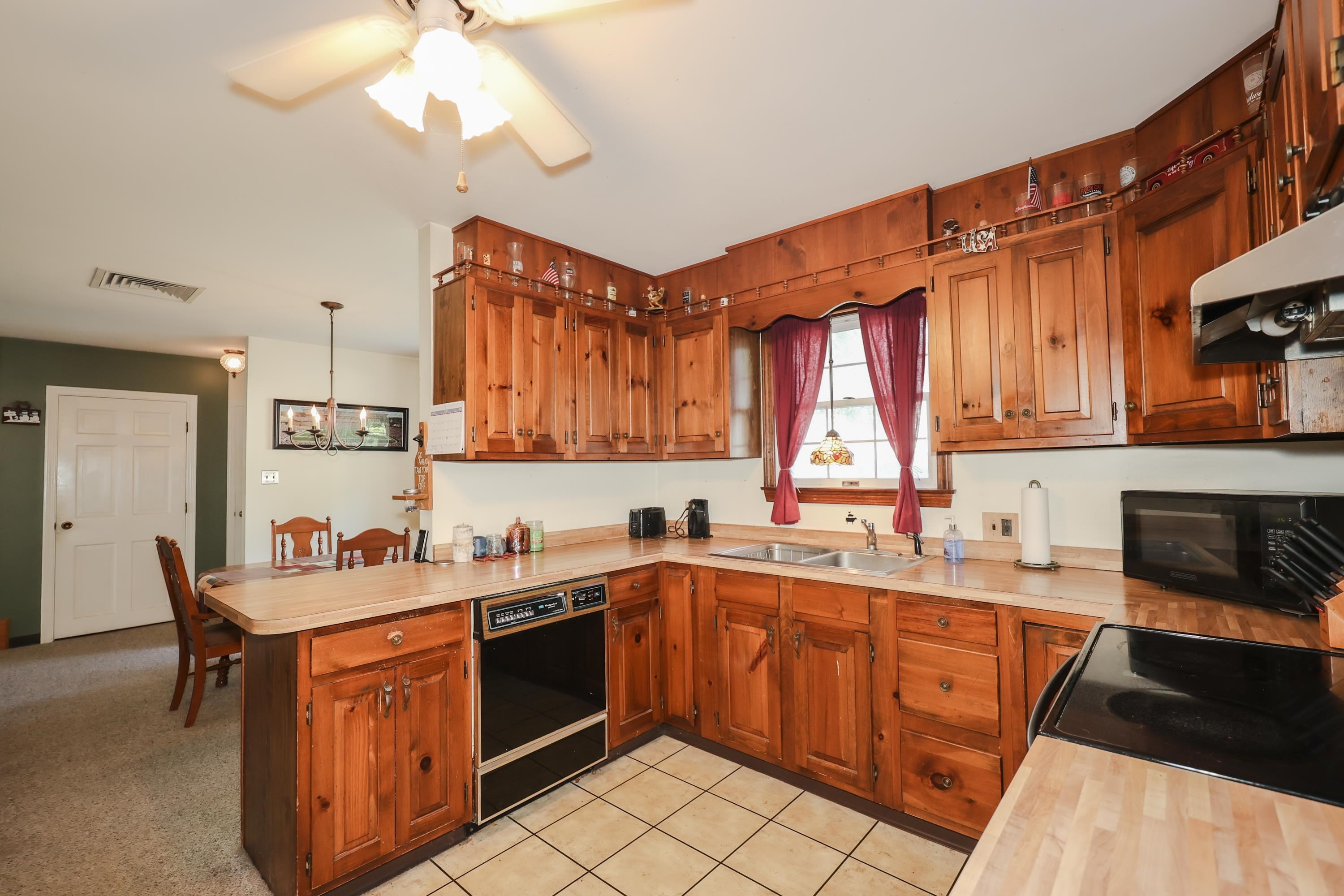 133 Gold Street Property Photo 13