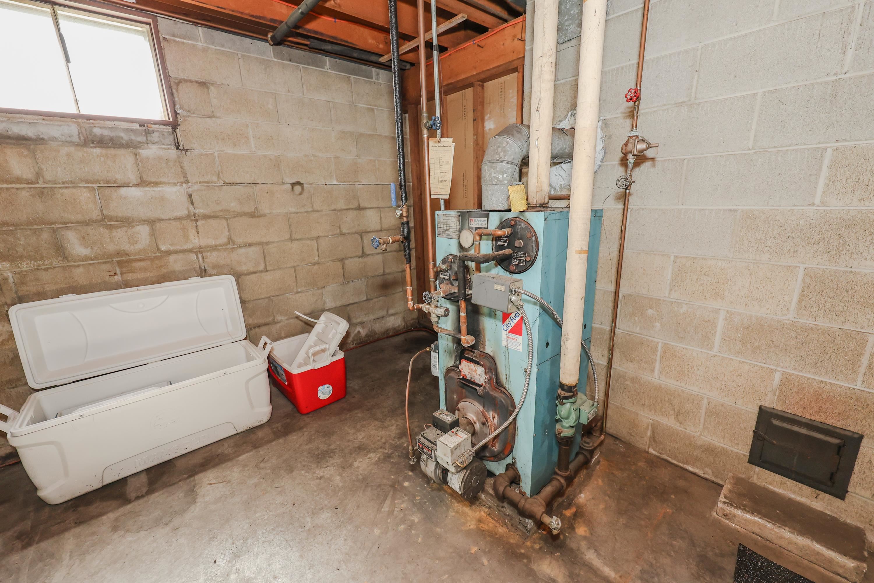 133 Gold Street Property Photo 40