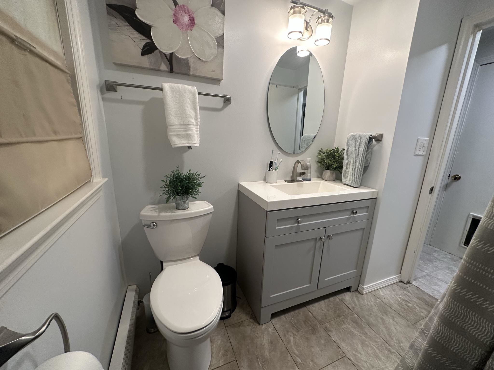 11 Chabot Street Property Photo 8