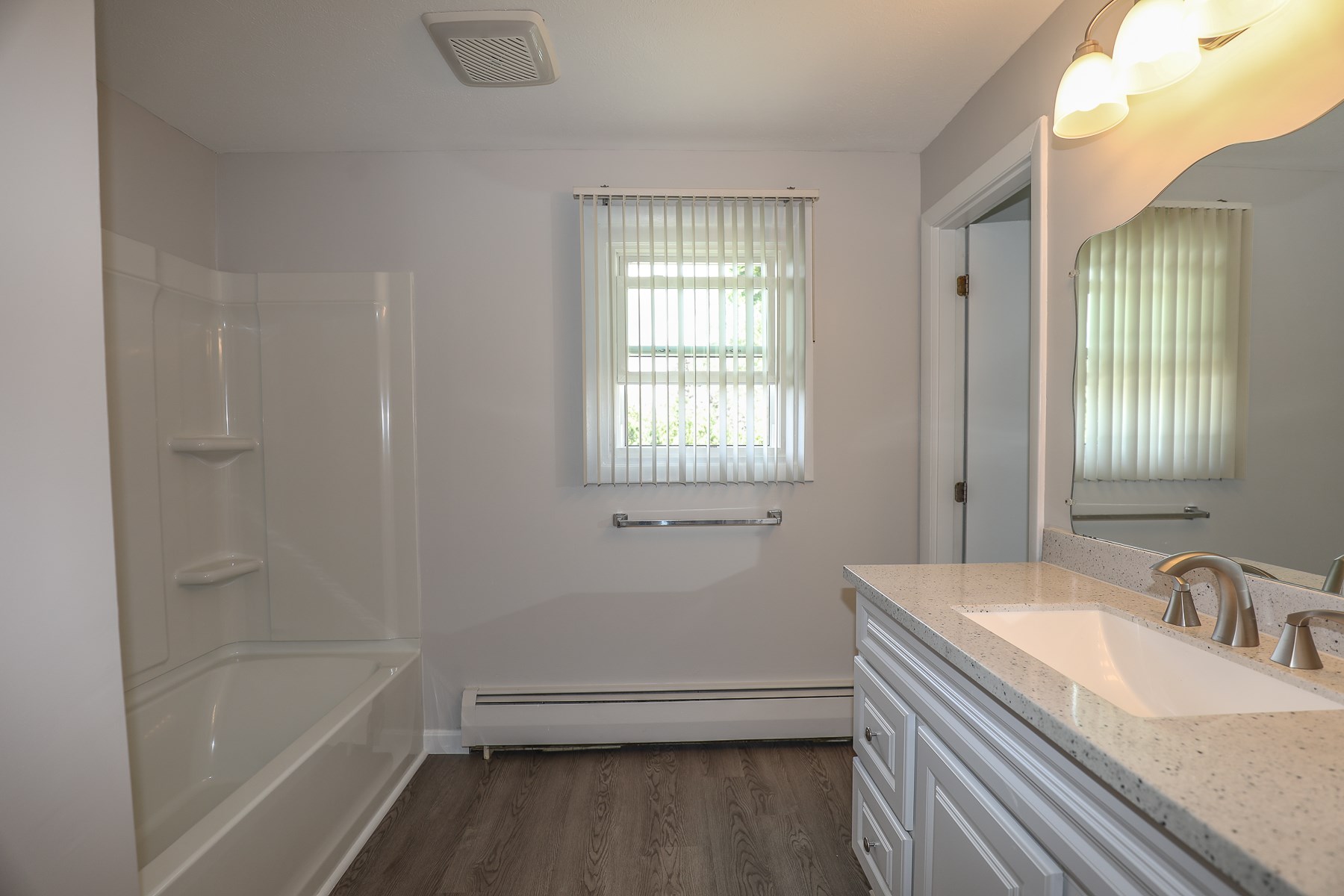 25 South Gray Street Property Photo 10