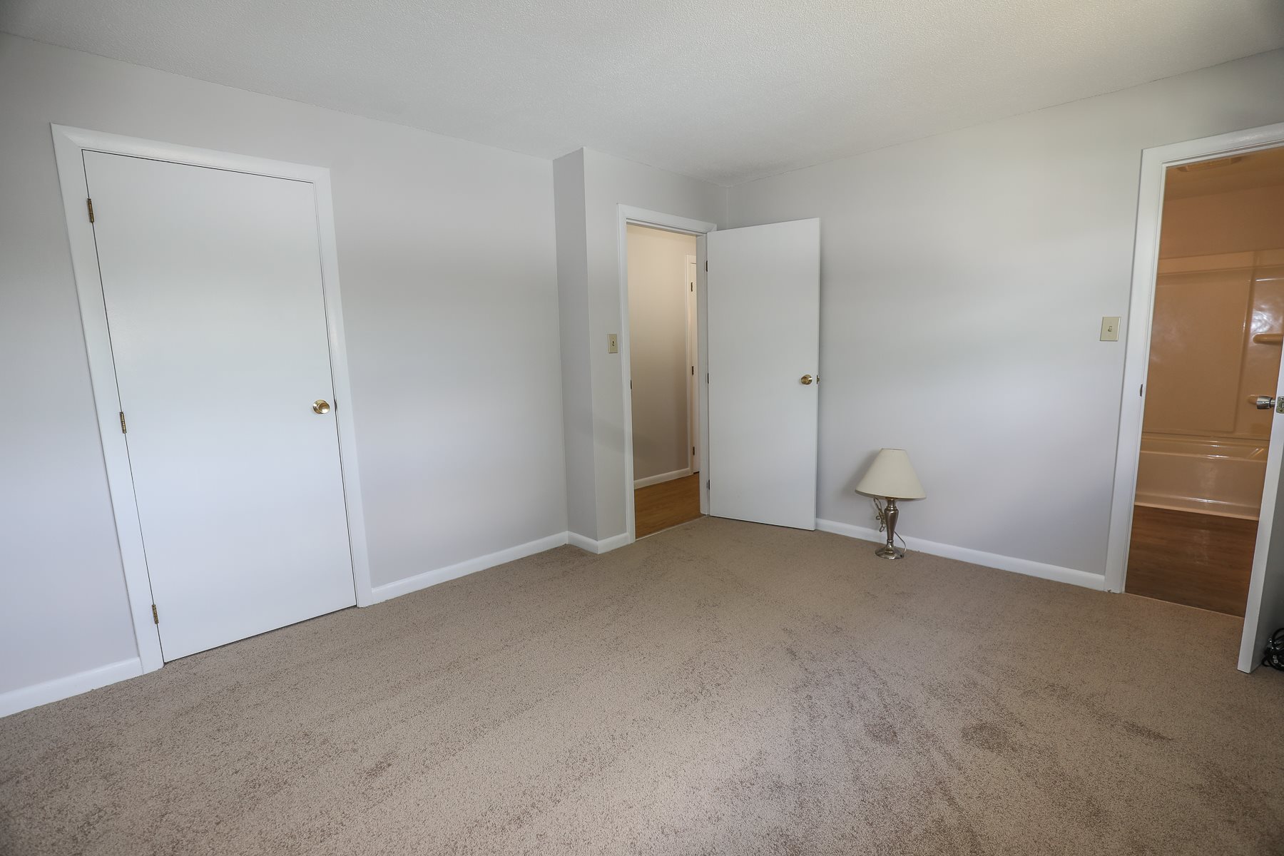 25 South Gray Street Property Photo 15