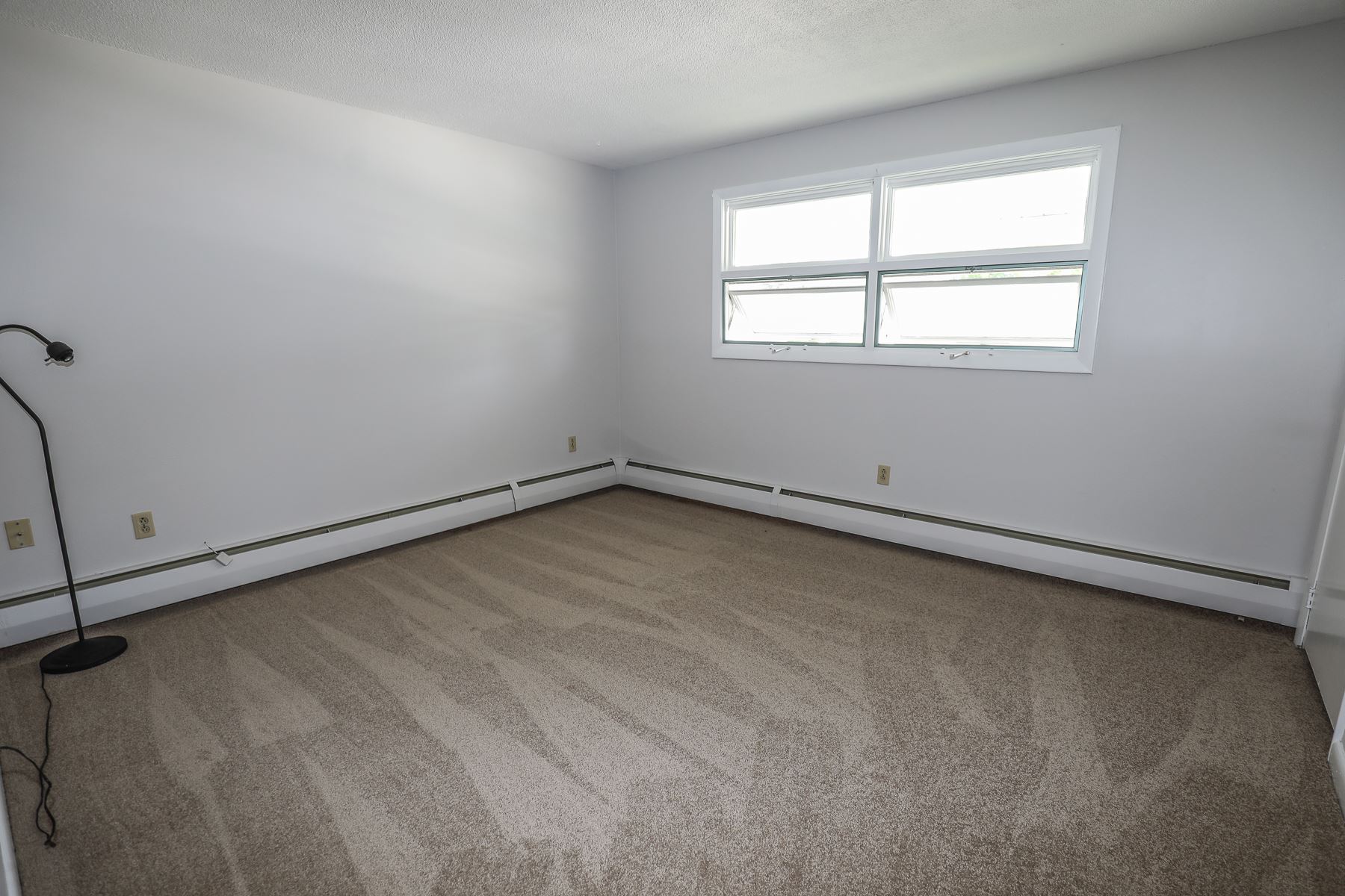 25 South Gray Street Property Photo 16