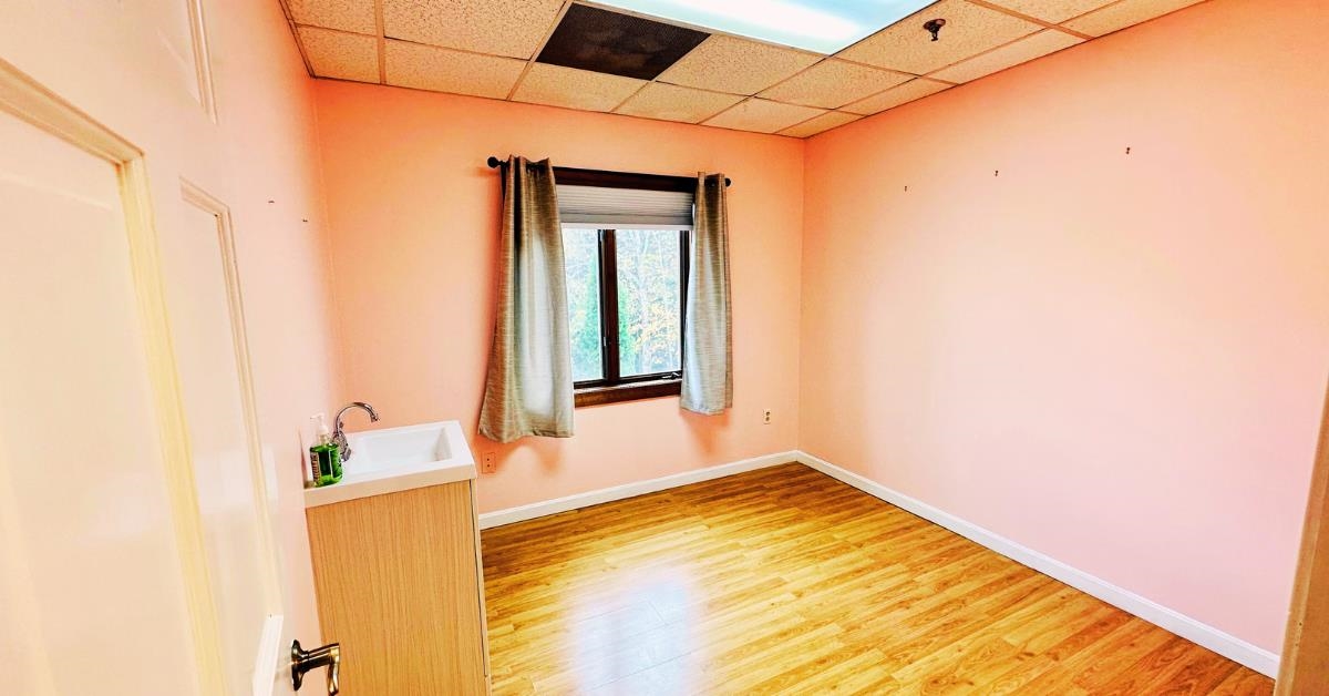 3 Sanborn Road Property Photo 2