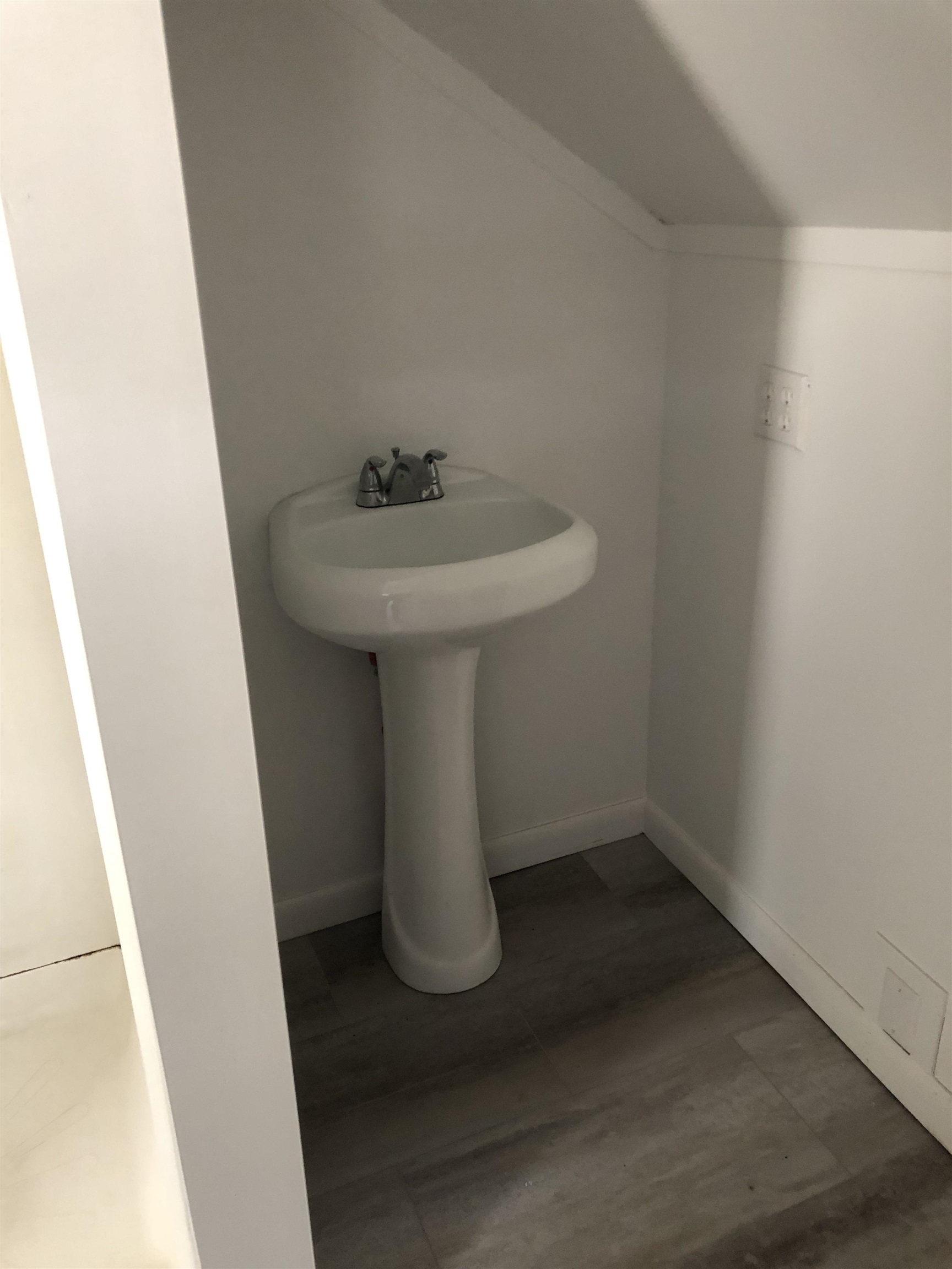 9 Troy Street Property Photo 18