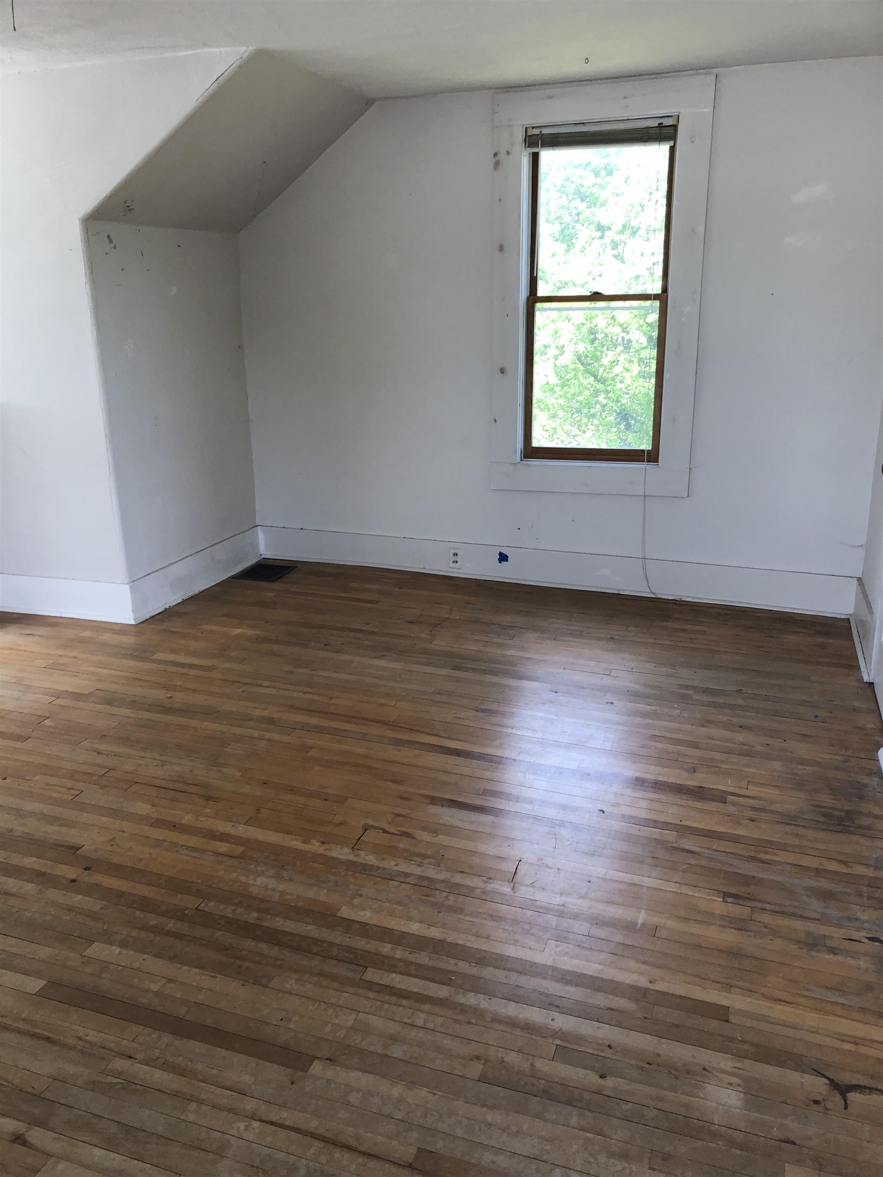 9 Troy Street Property Photo 24