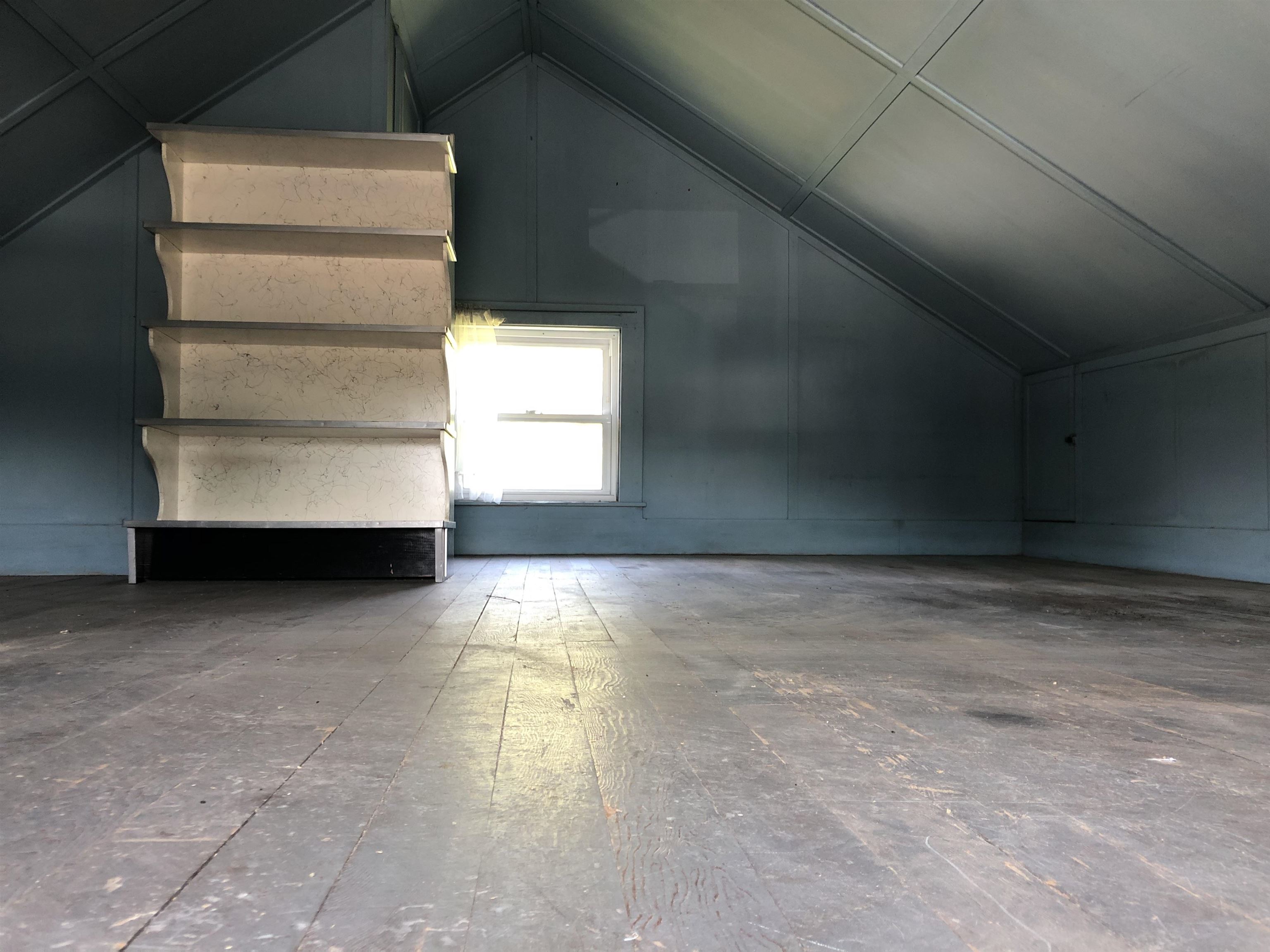 9 Troy Street Property Photo 28