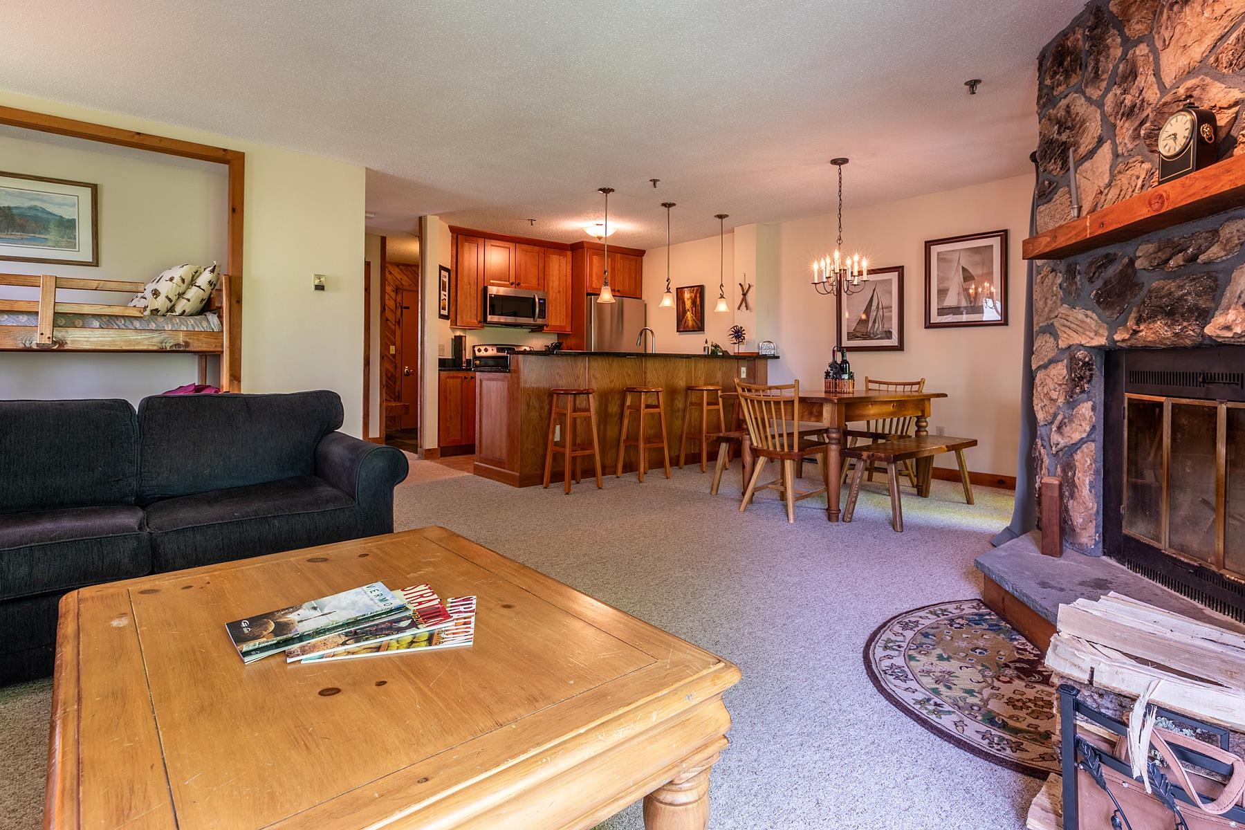 16 Ober Tal Drive Property Photo 9