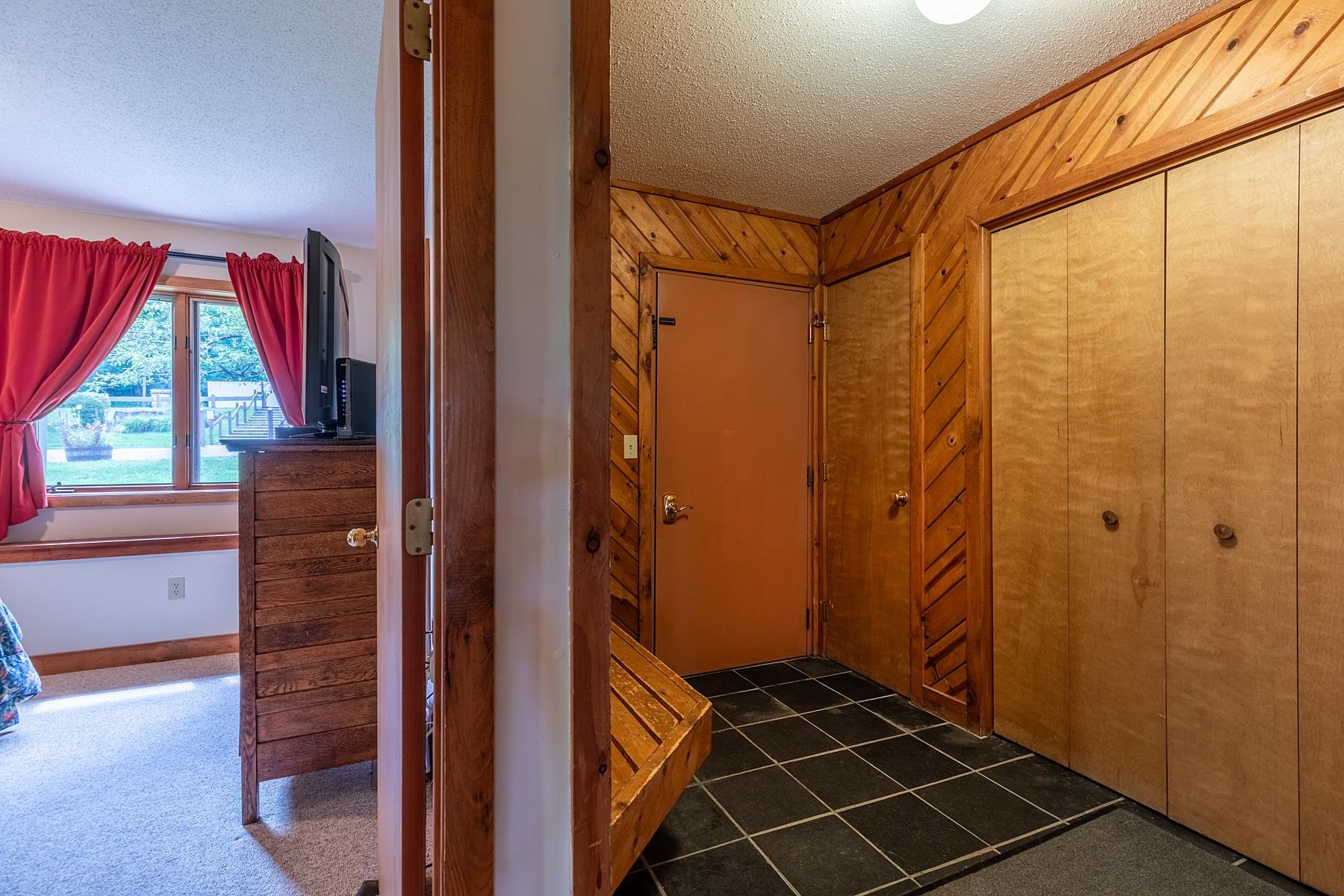 16 Ober Tal Drive Property Photo 19