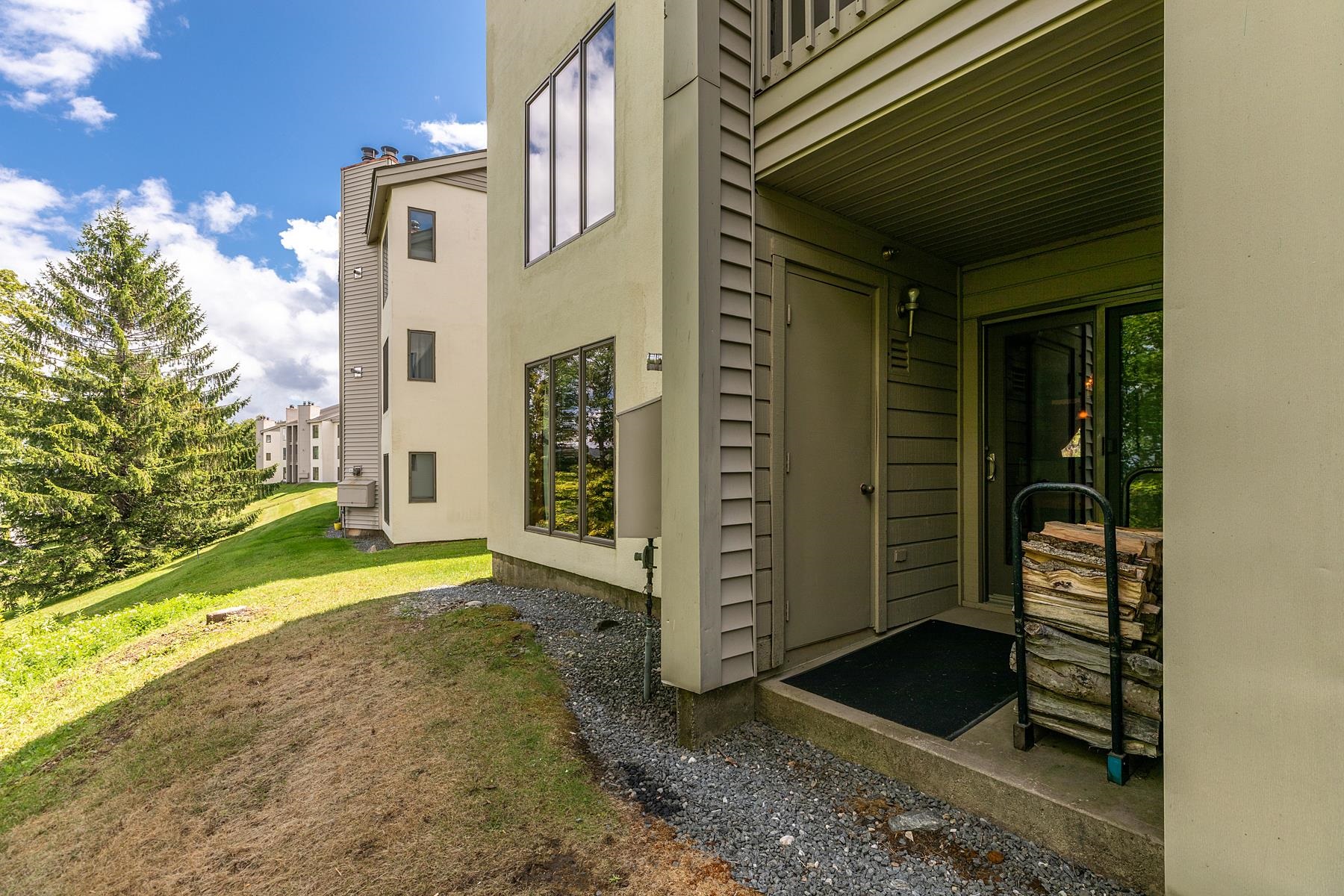 16 Ober Tal Drive Property Photo 25