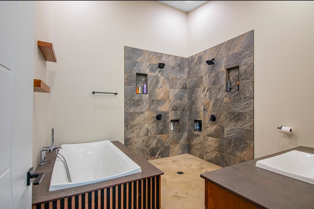 2076 Stanley Road Property Photo 20