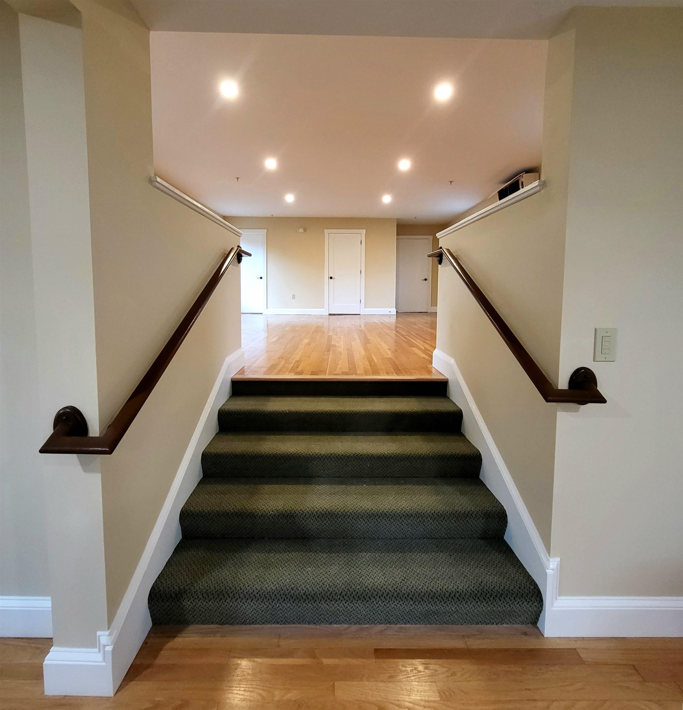 150 Lafayette Road Property Photo 2