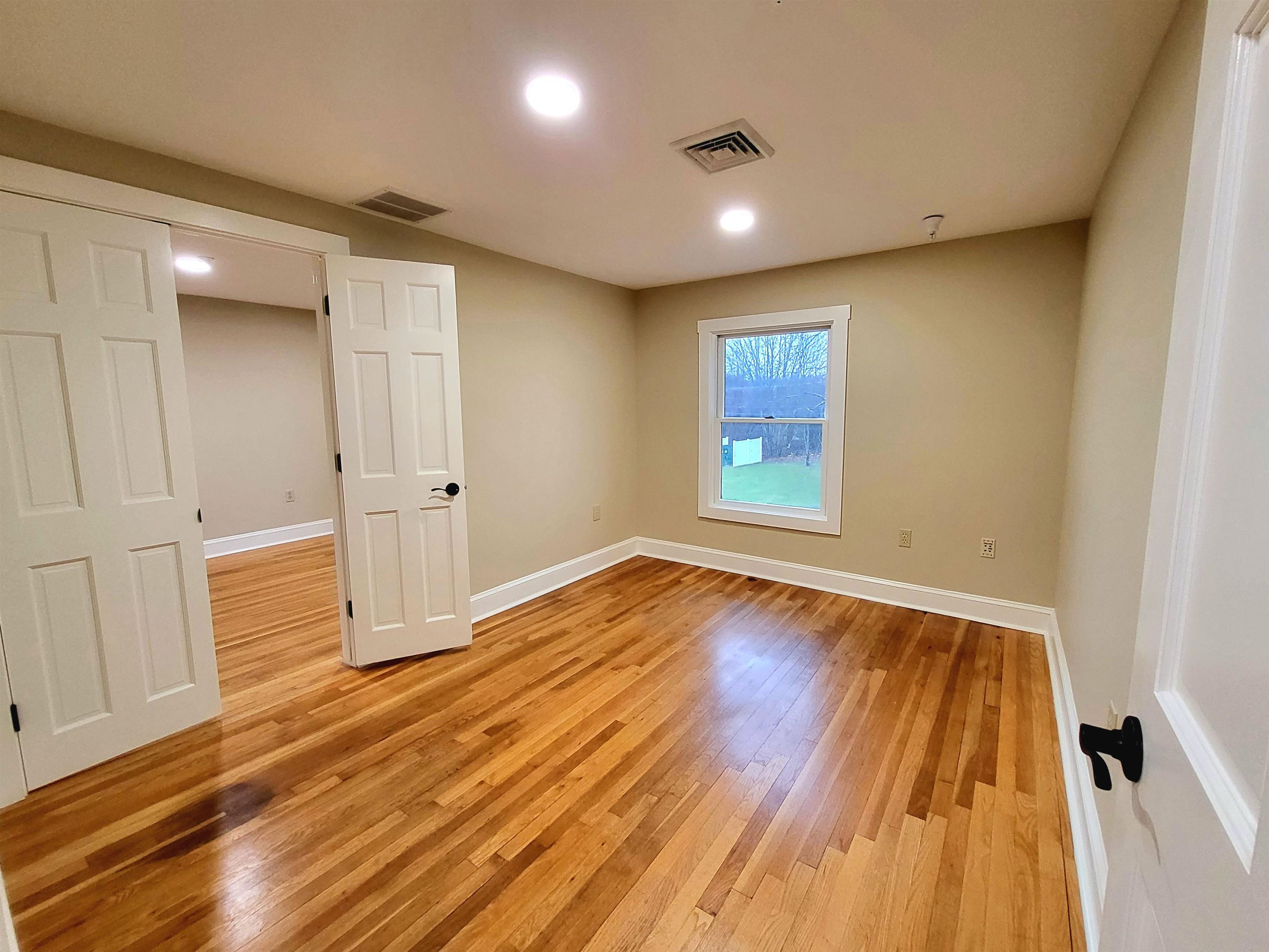 150 Lafayette Road Property Photo 3