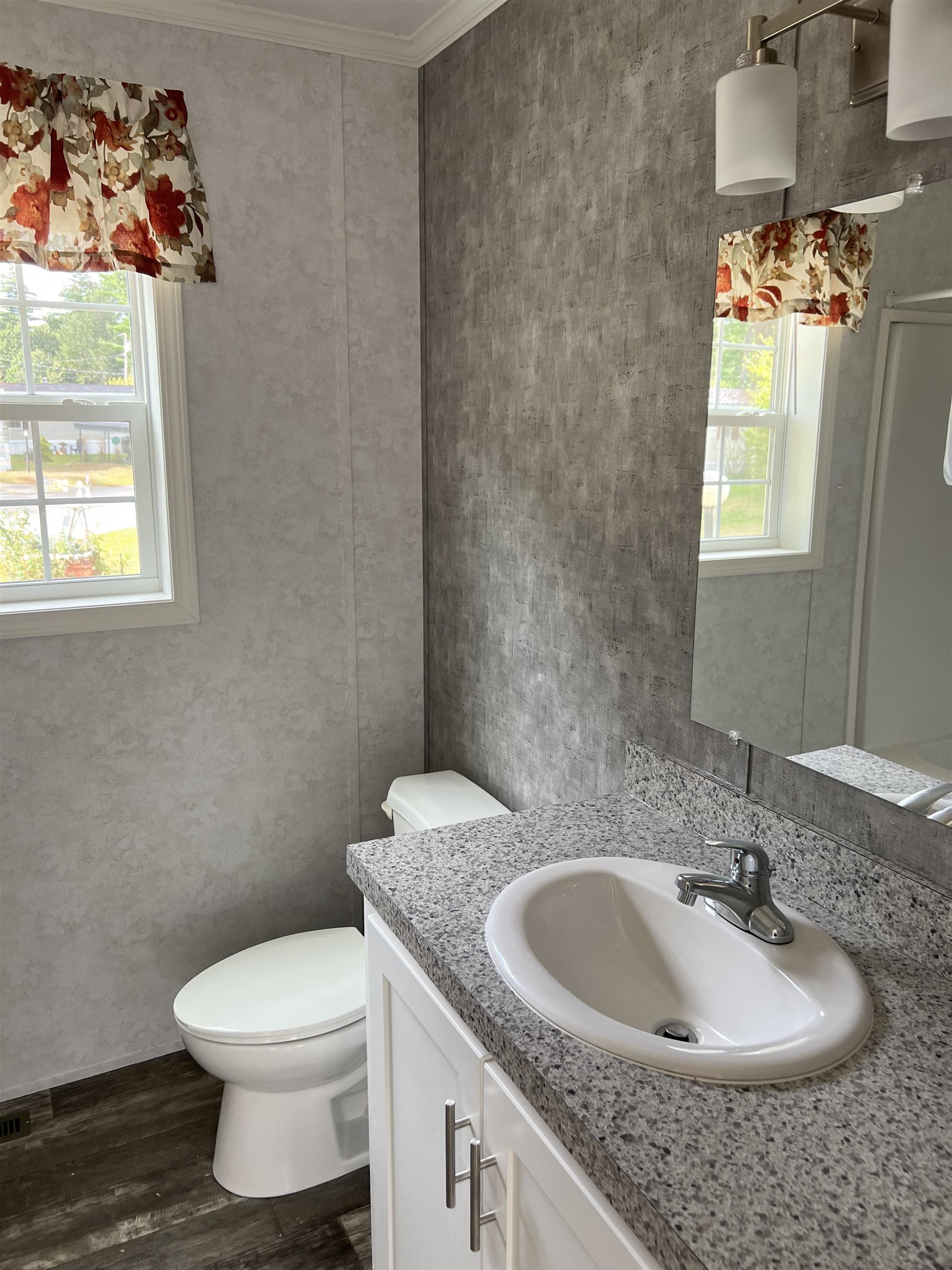 21 Cedar Street Property Photo 9