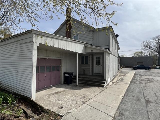 17 School Street Property Photo 3