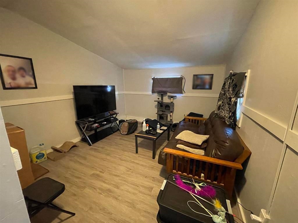 52 Chestnut Avenue Property Photo 2