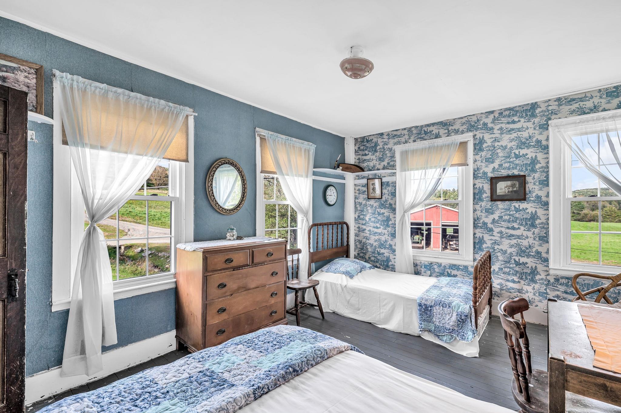 36 Woffenden Road Property Photo 19