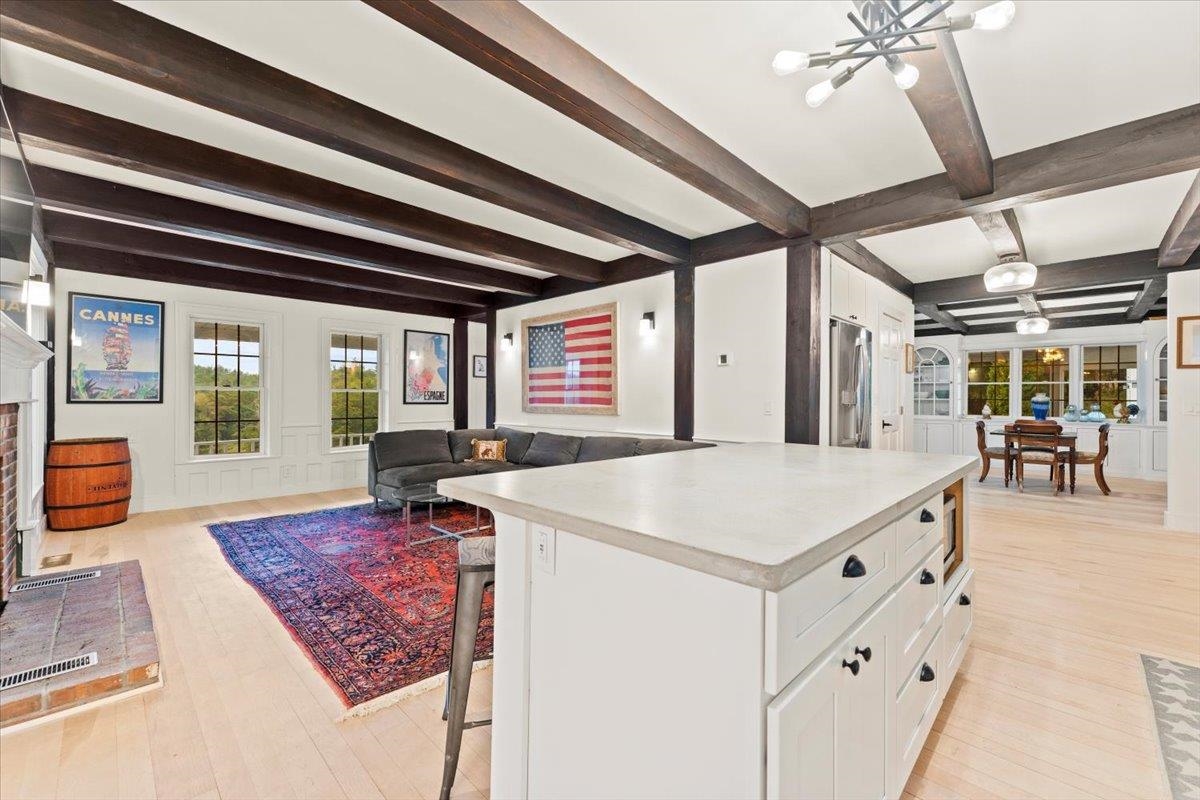 662 Howe Farm Road Property Photo 11