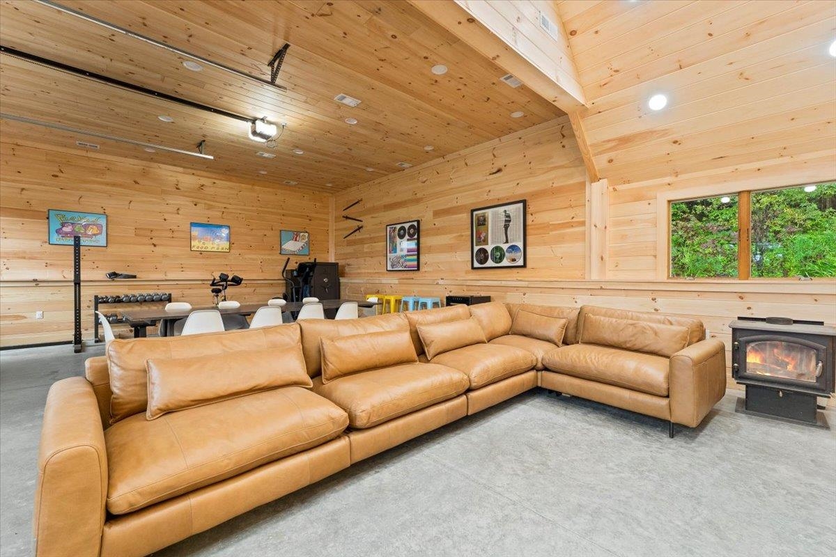 662 Howe Farm Road Property Photo 18